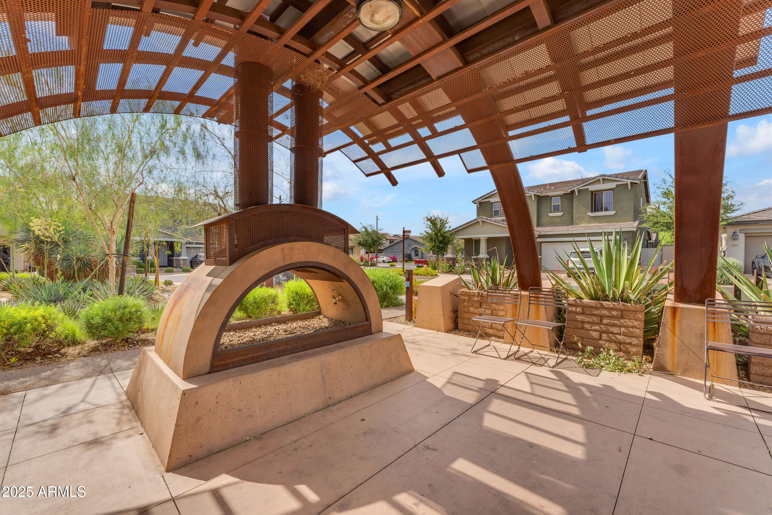 9853 E SOLSTICE Avenue