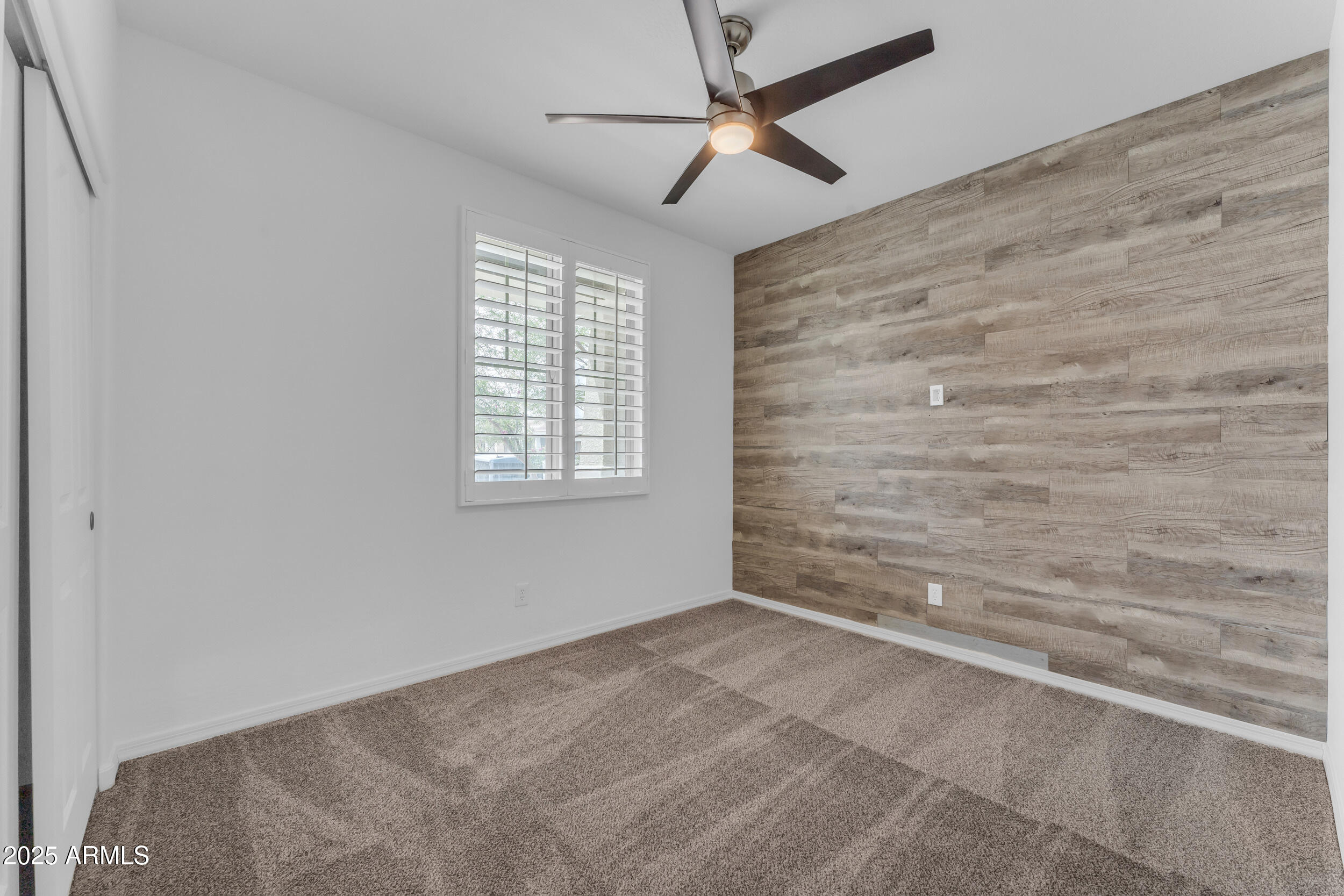 9853 E SOLSTICE Avenue