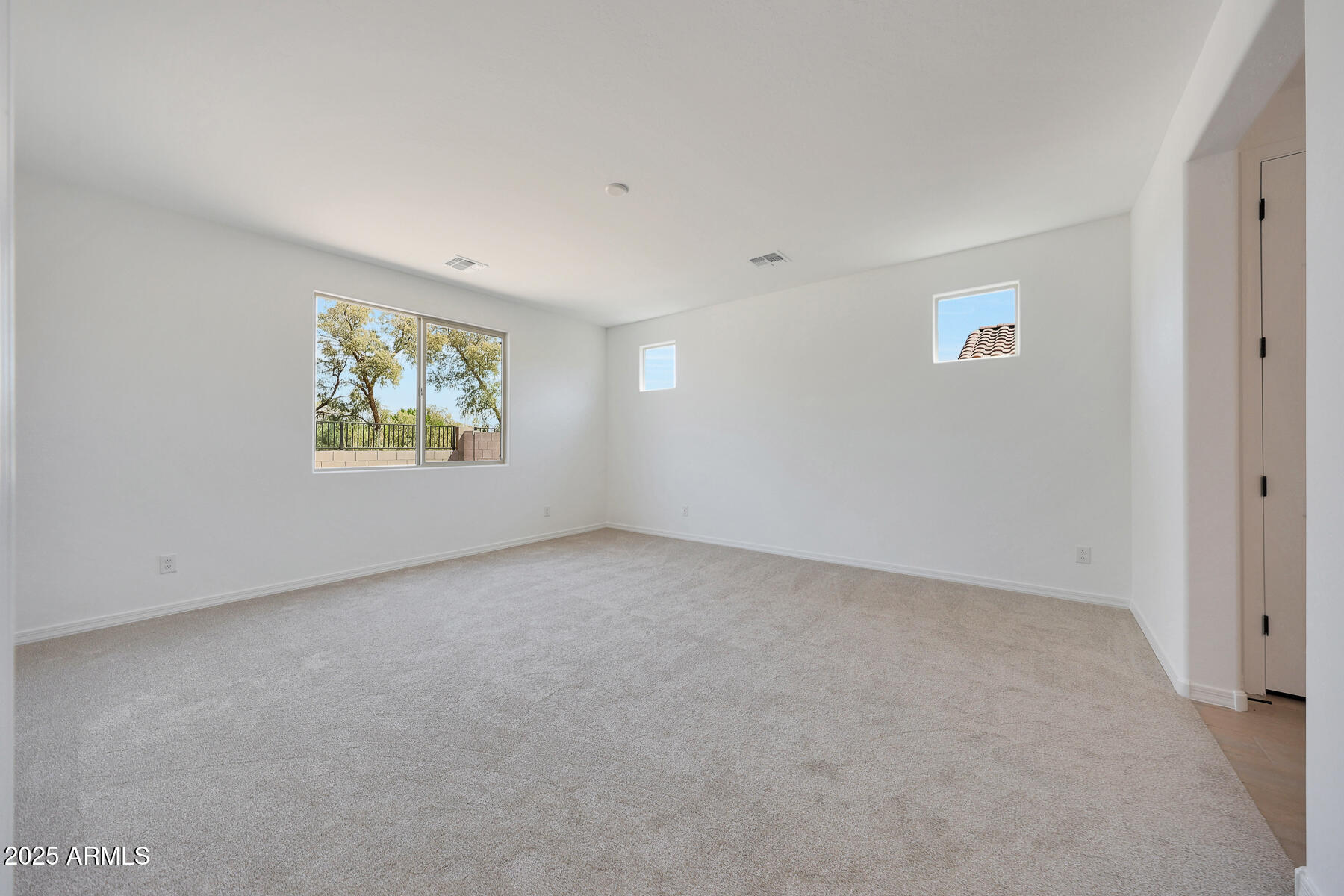 866 W Riparian Drive