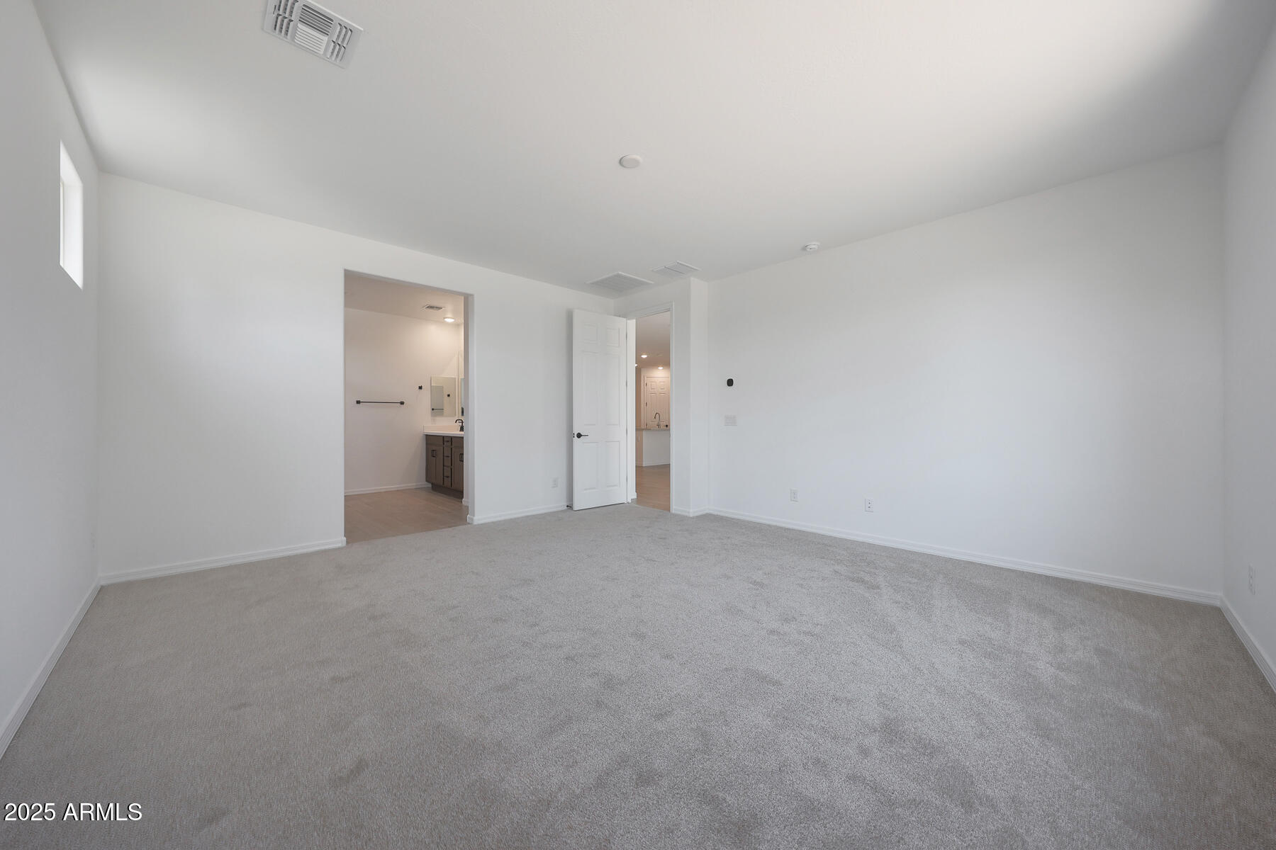 866 W Riparian Drive