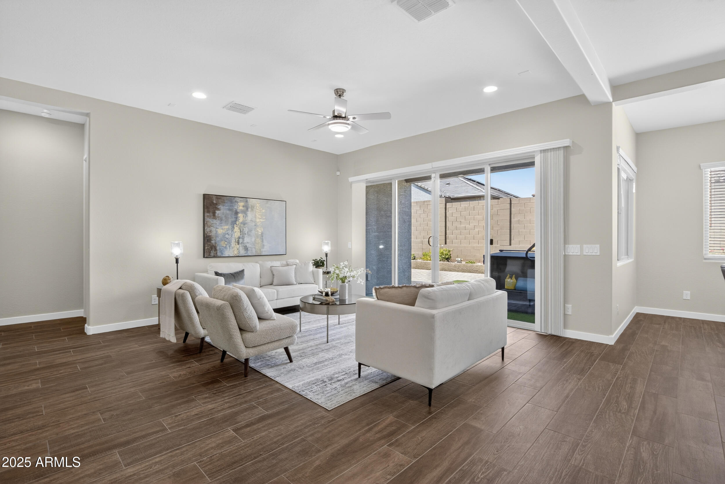 18916 W LAUREL Lane
