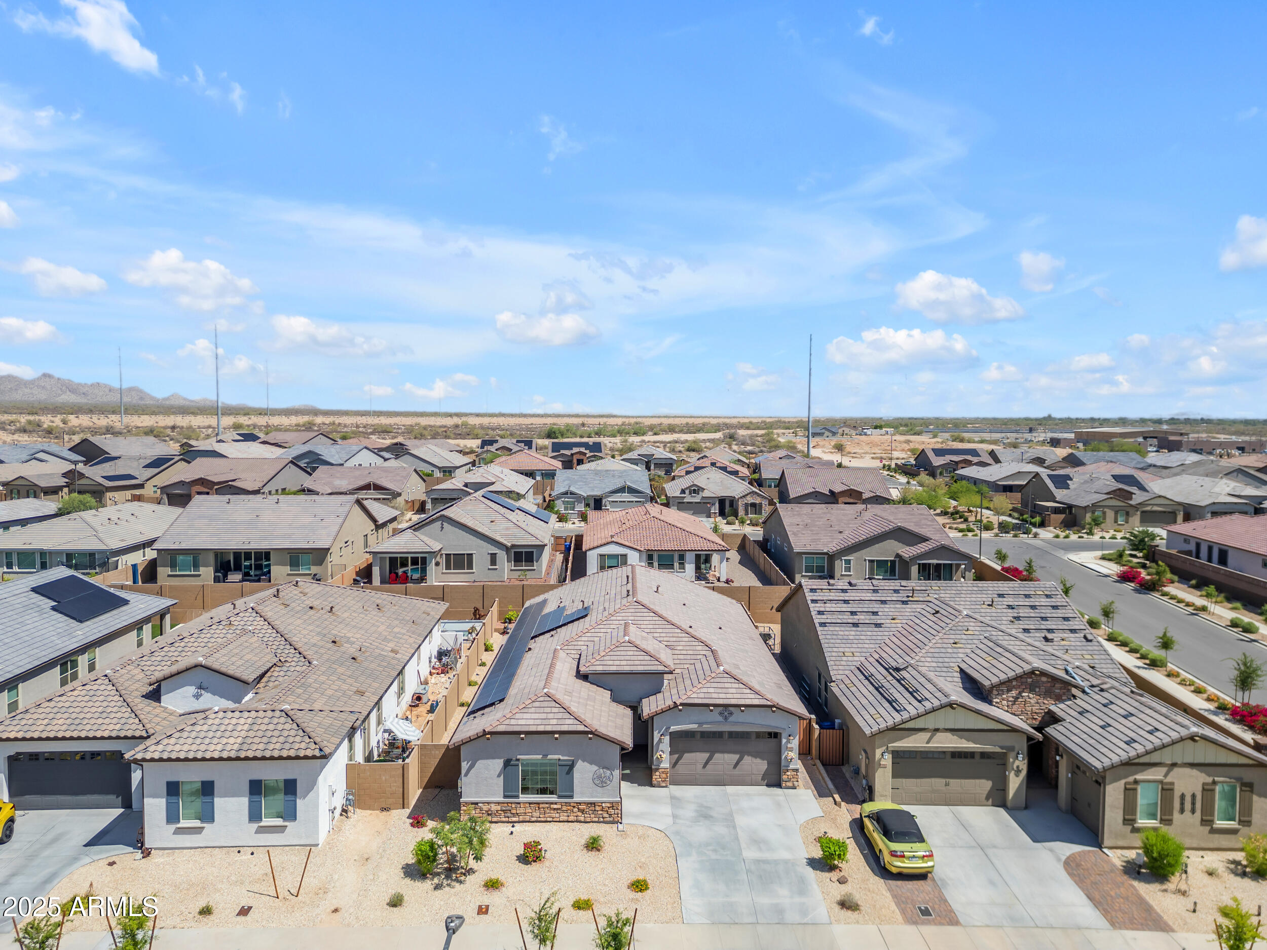 18916 W LAUREL Lane