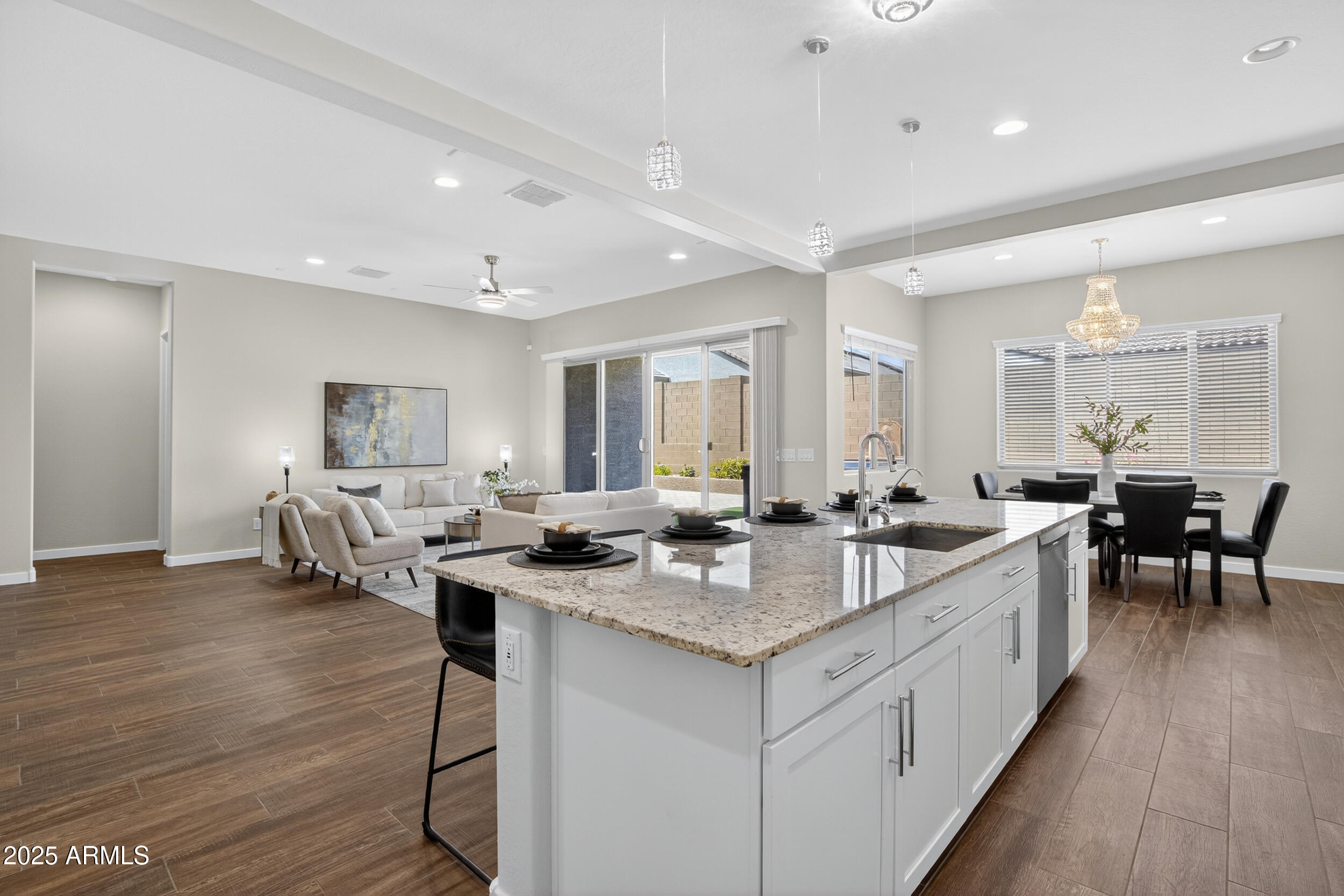 18916 W LAUREL Lane