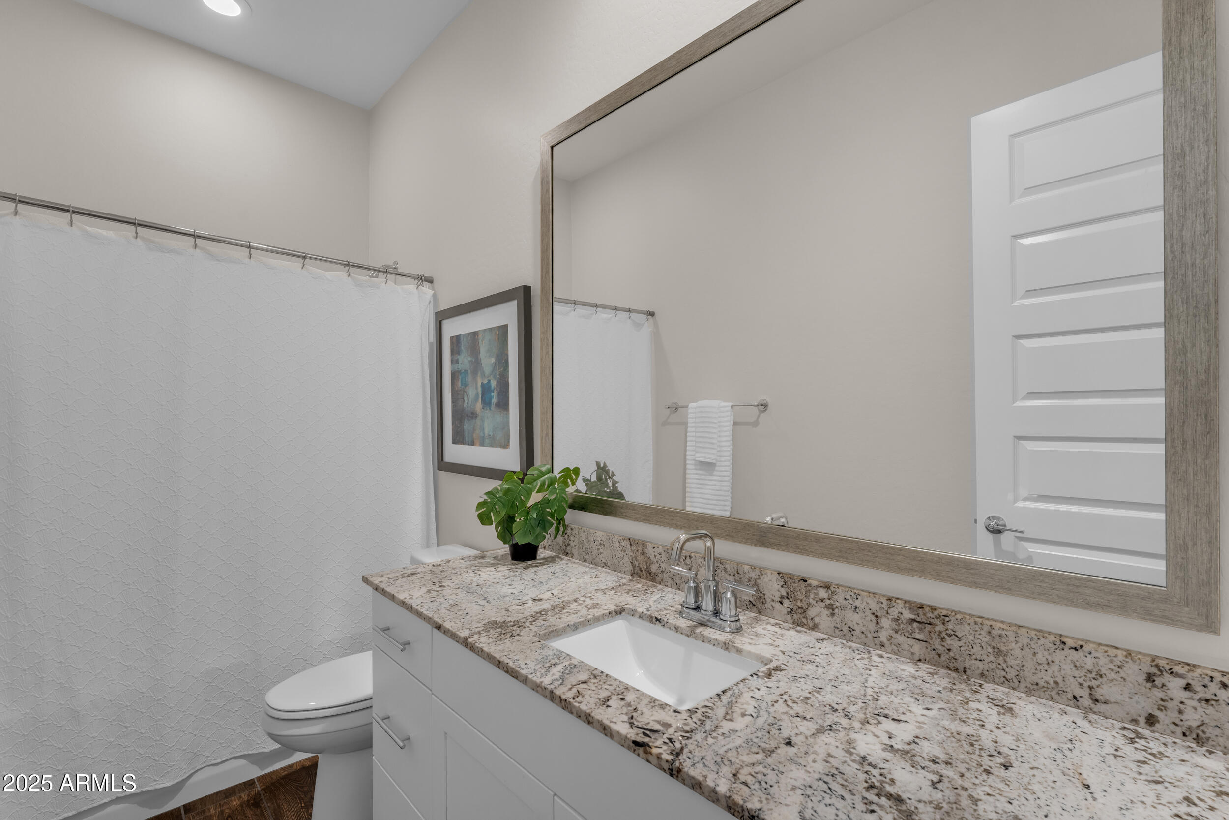 18916 W LAUREL Lane