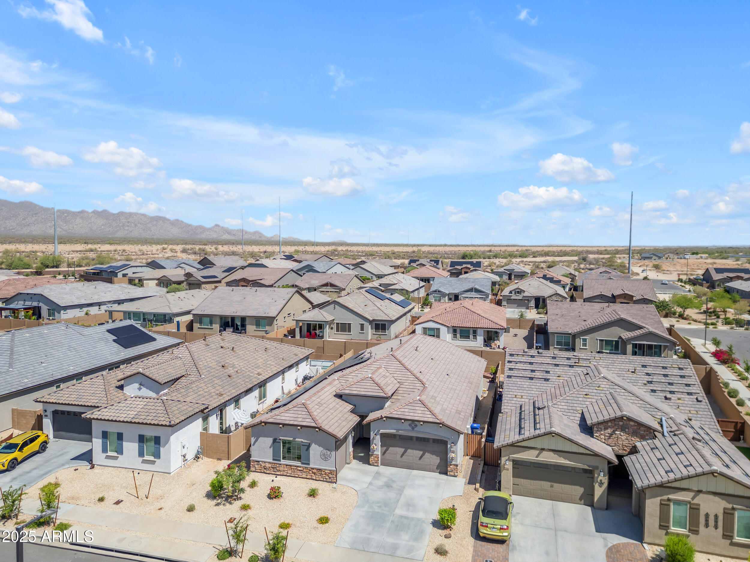18916 W LAUREL Lane