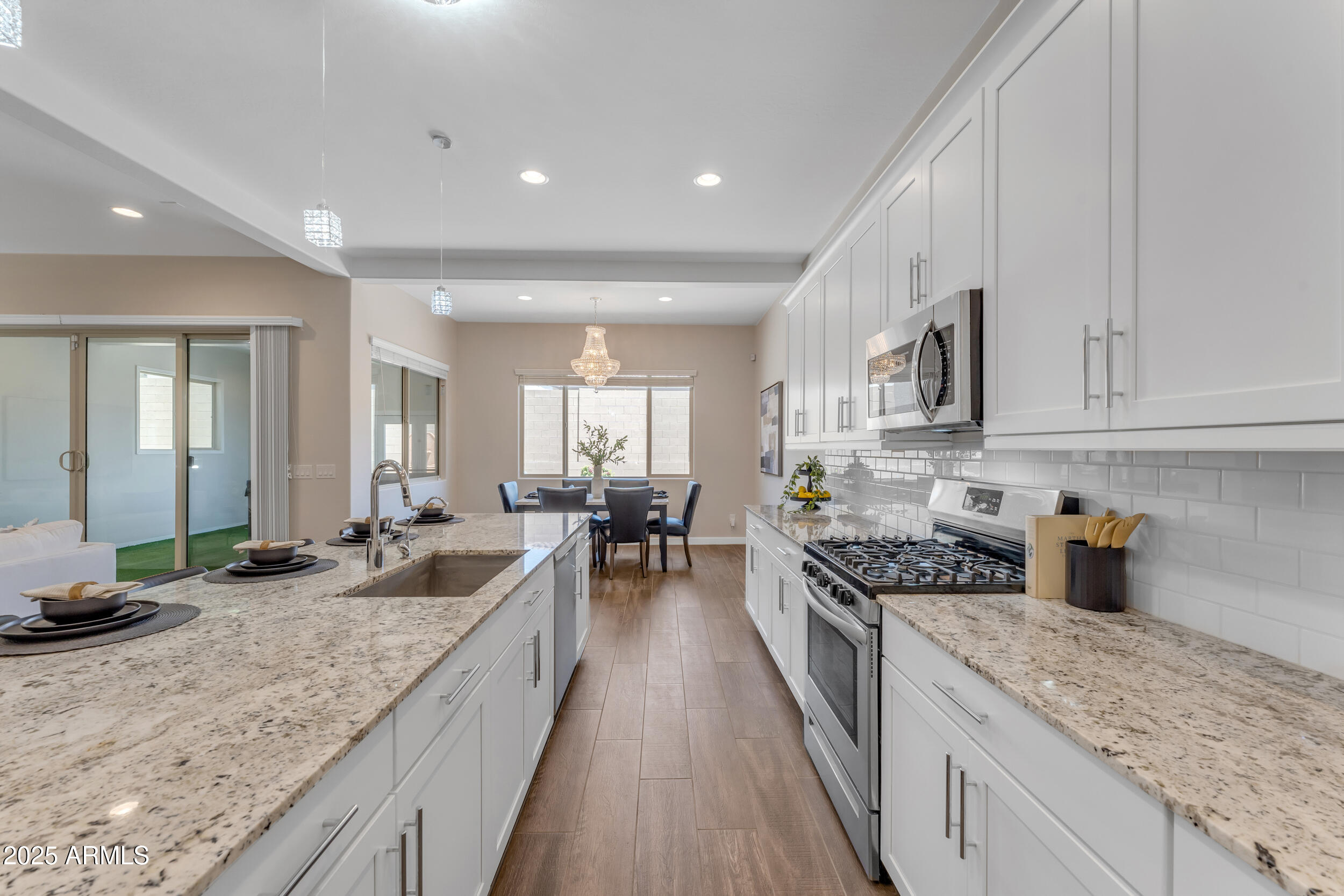 18916 W LAUREL Lane