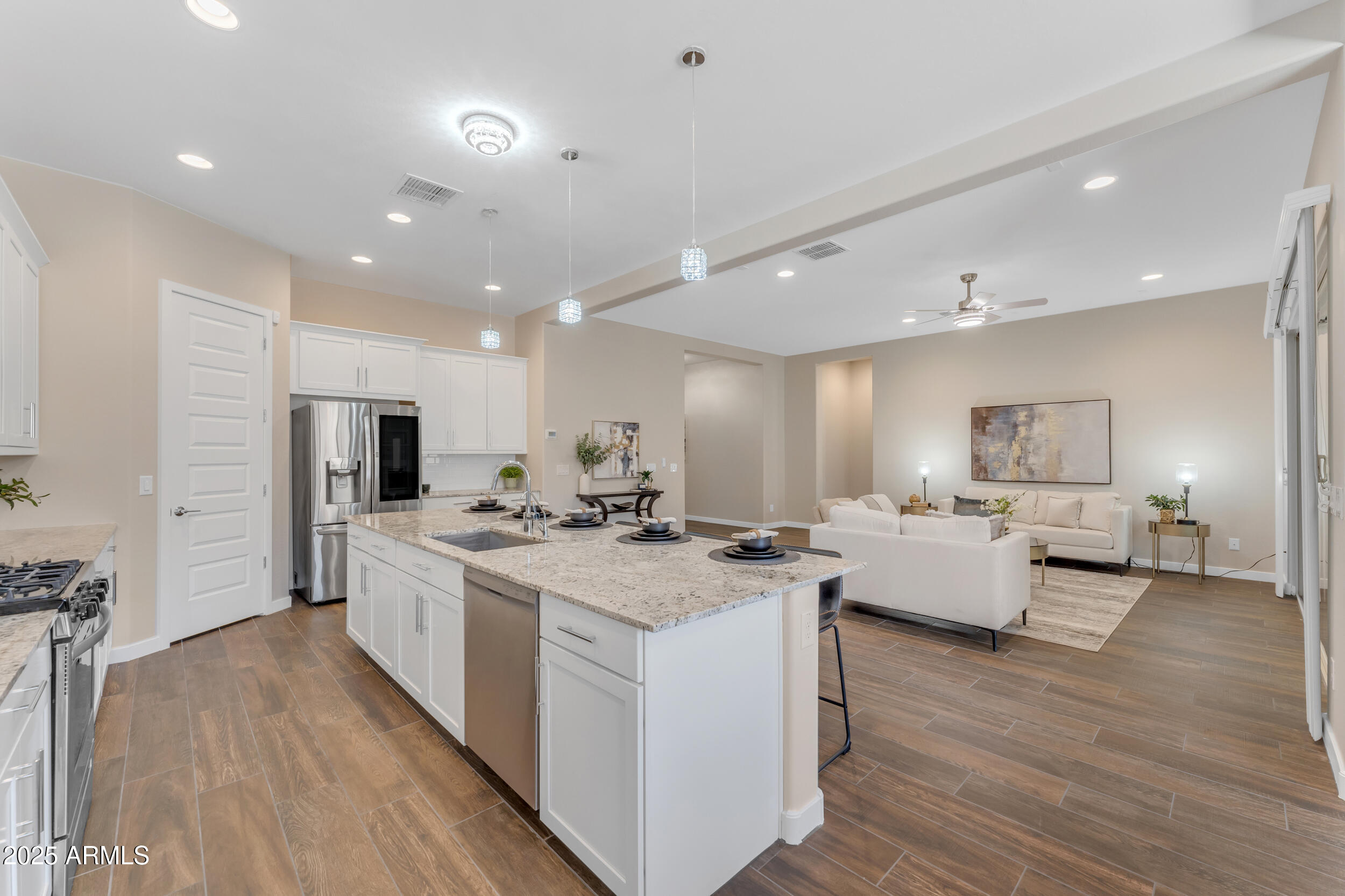 18916 W LAUREL Lane