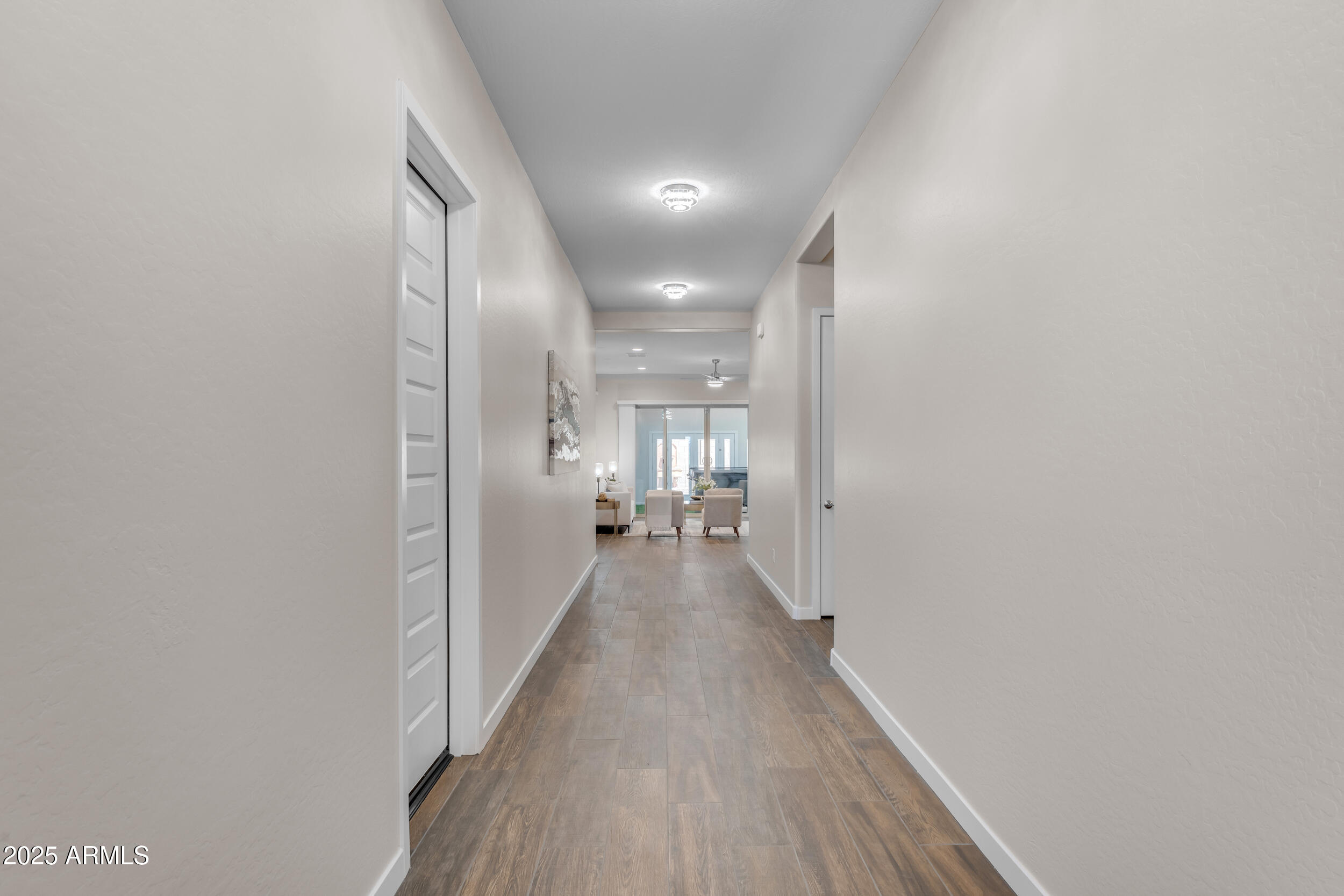 18916 W LAUREL Lane