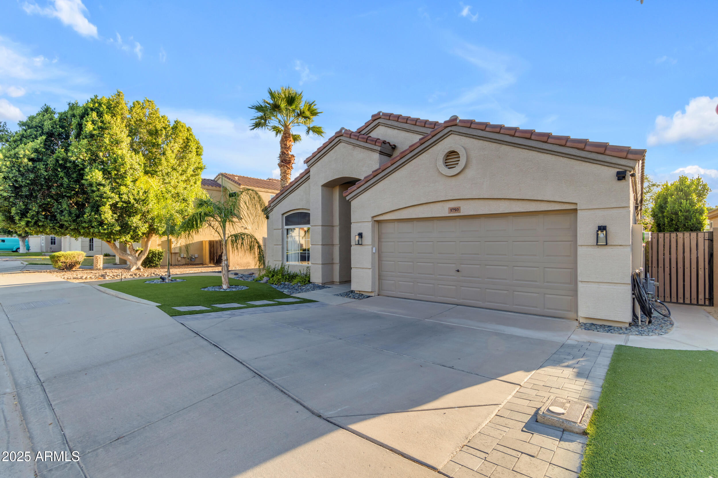 3750 S HEATH Way