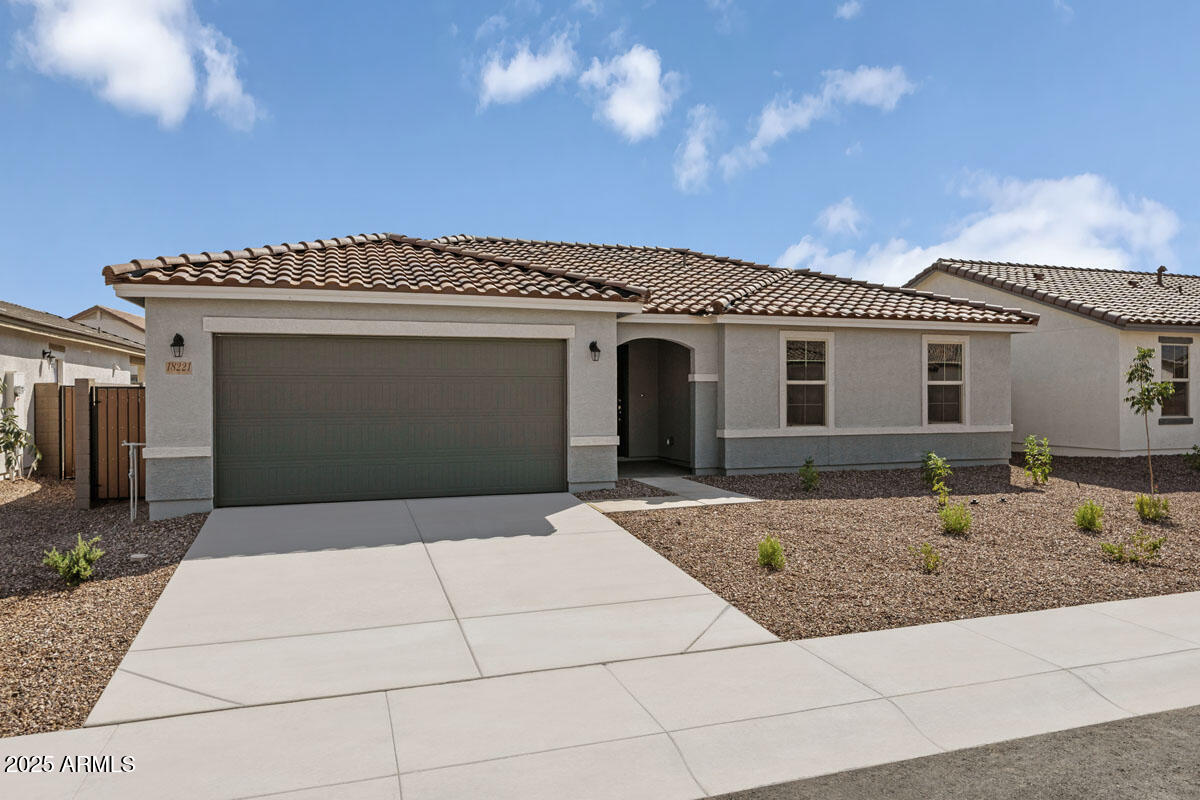 18221 E ZUZA Drive