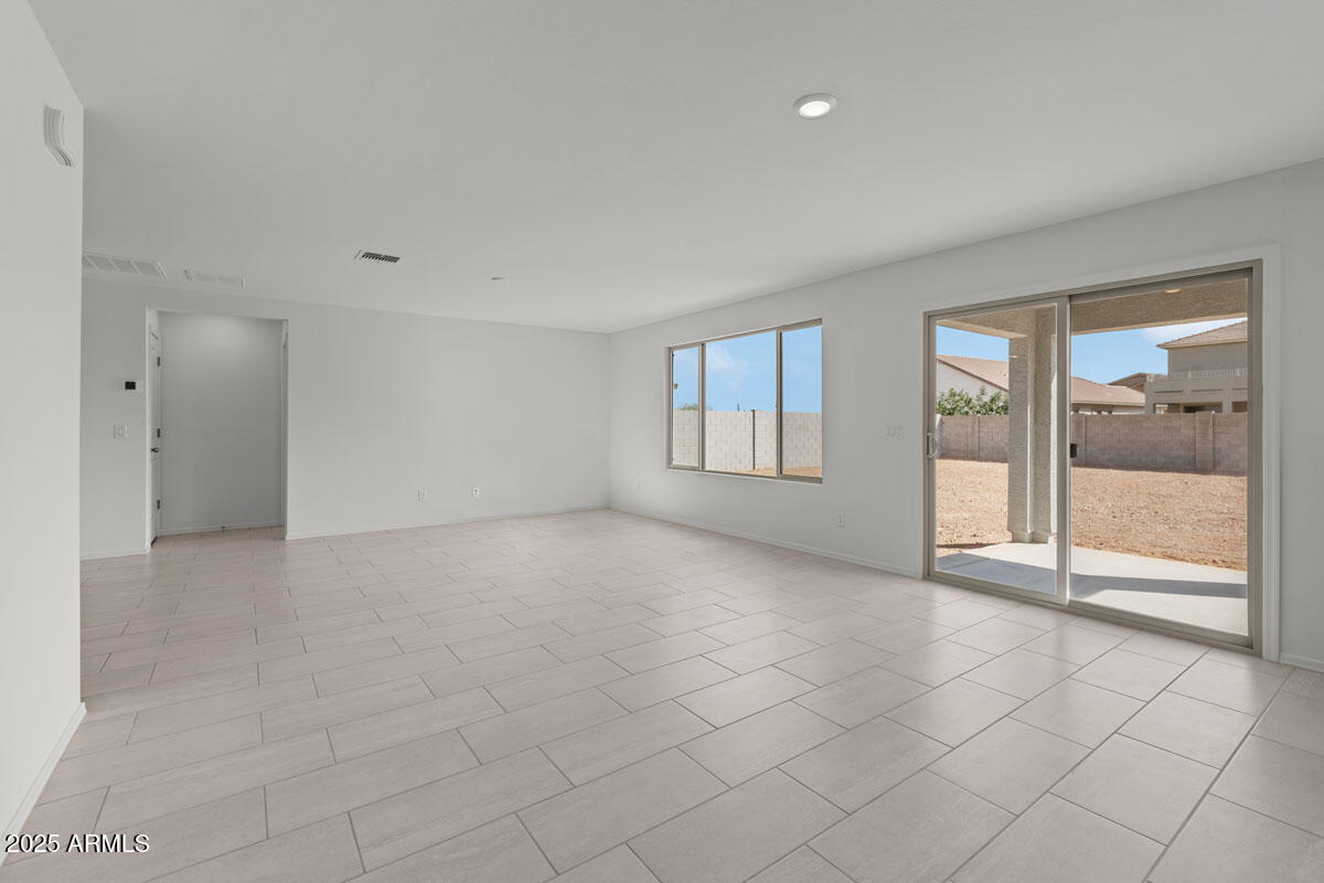 18221 E ZUZA Drive