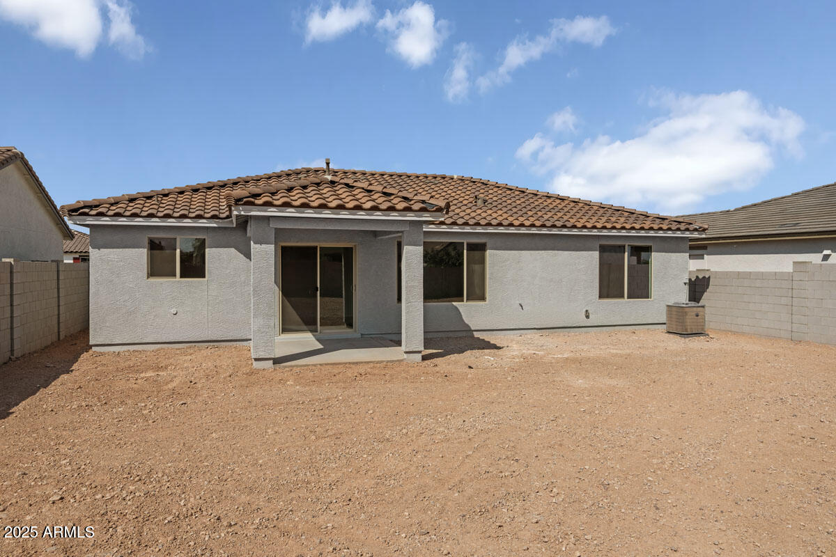 18221 E ZUZA Drive