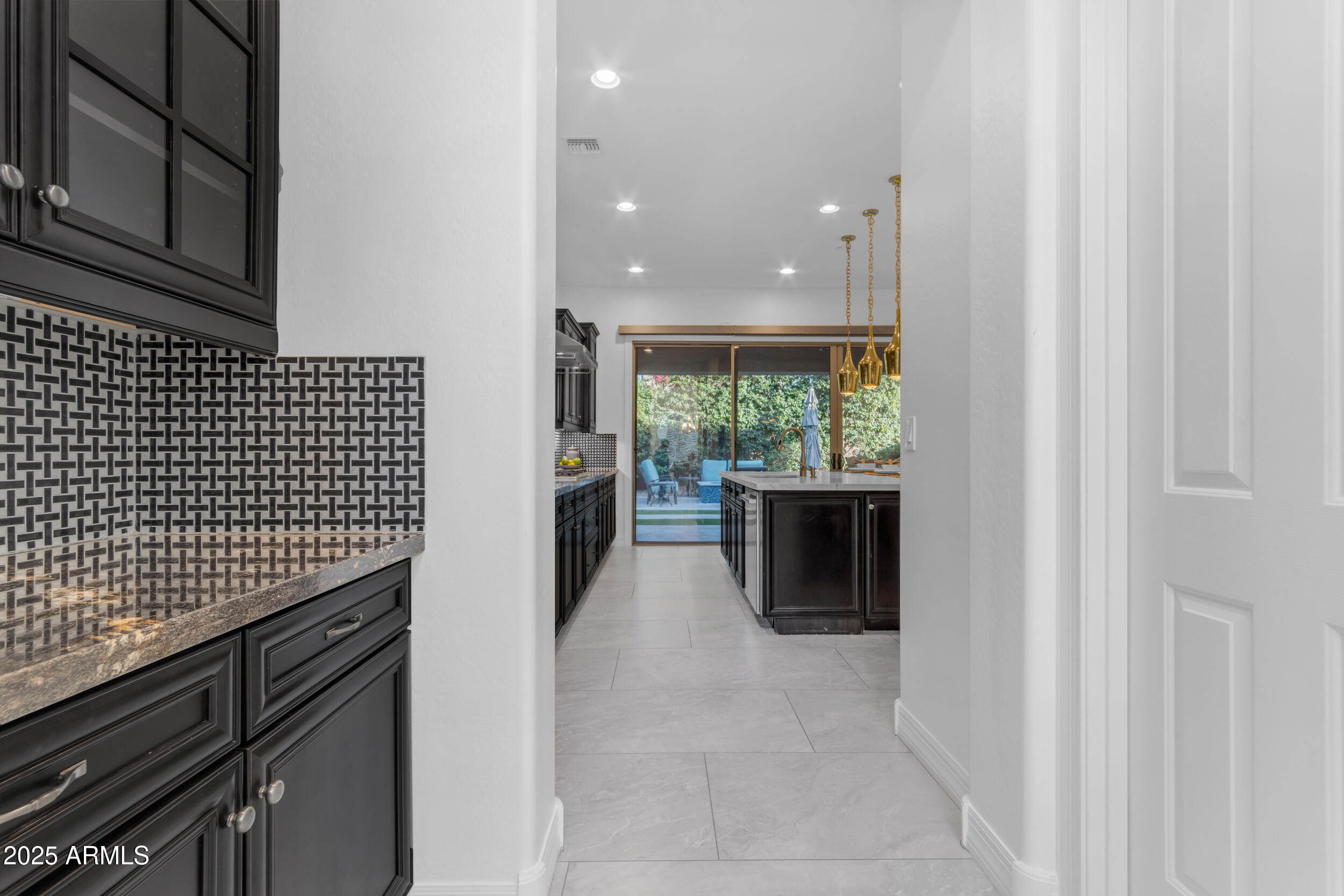 2219 E GALILEO Drive