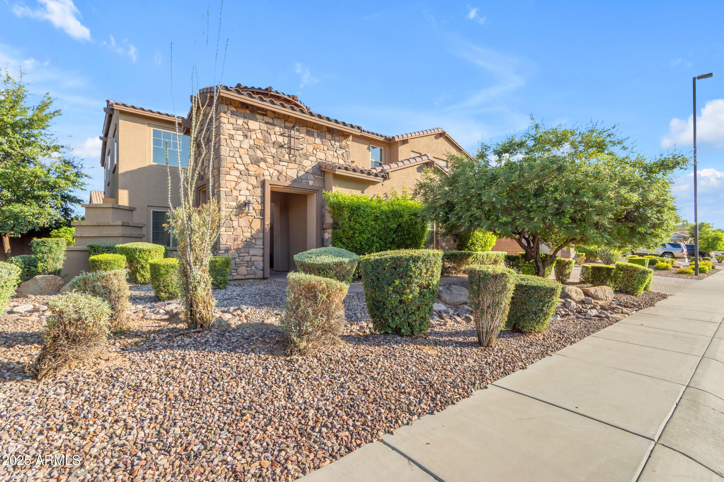 2219 E GALILEO Drive