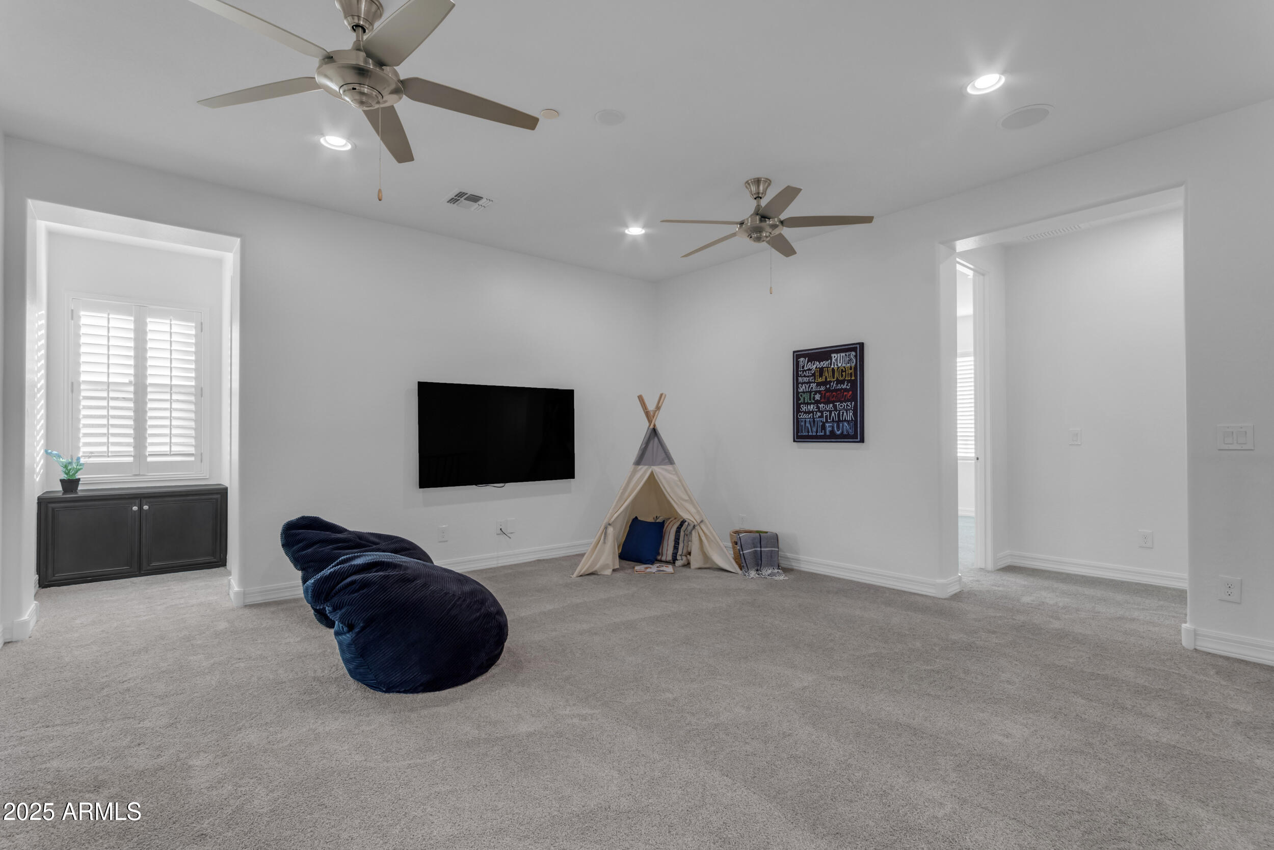 2219 E GALILEO Drive