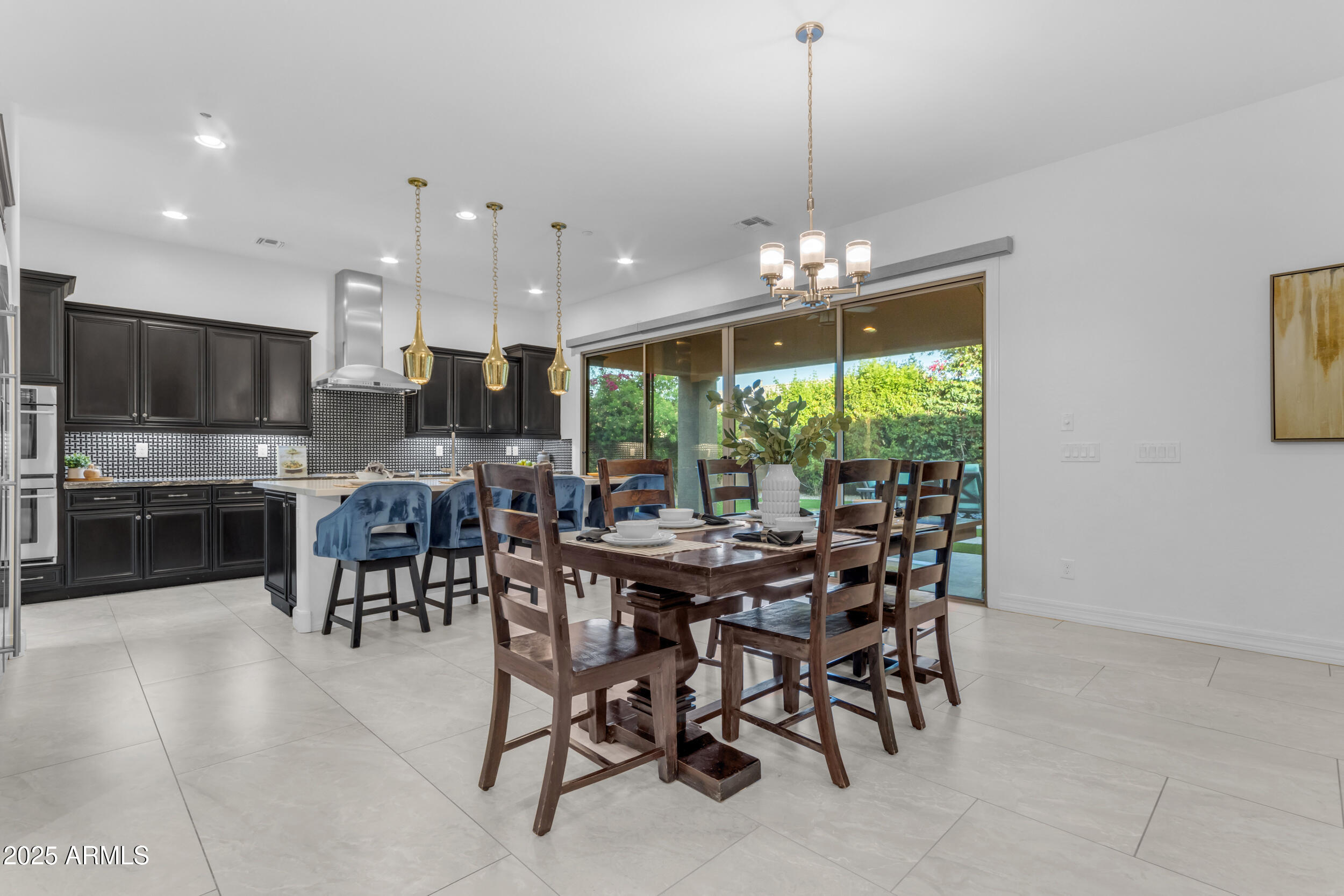 2219 E GALILEO Drive