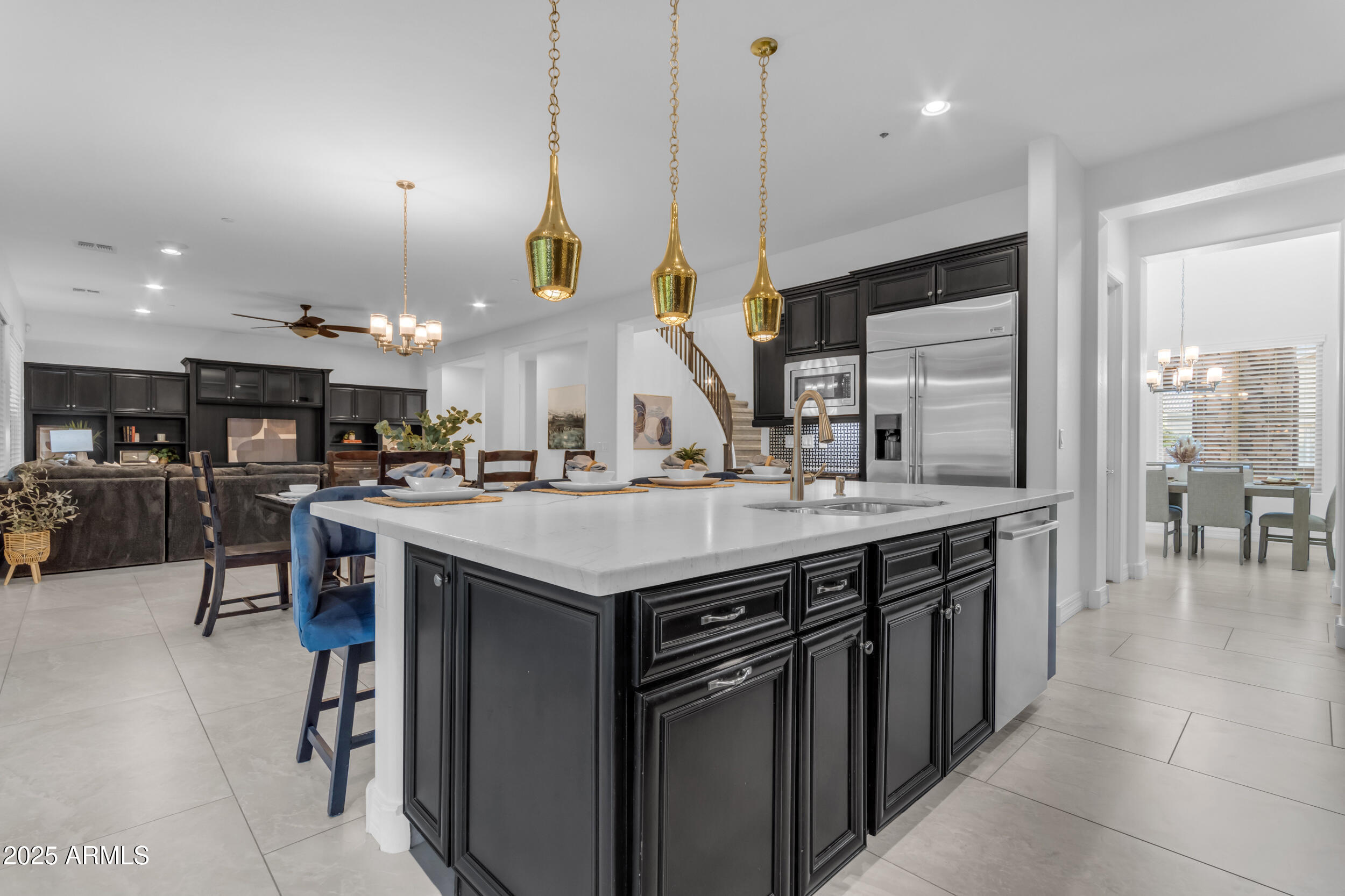 2219 E GALILEO Drive