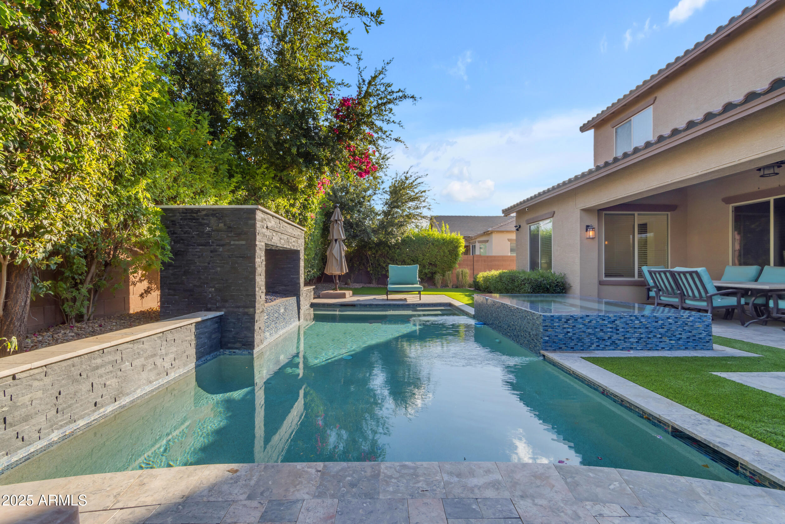 2219 E GALILEO Drive