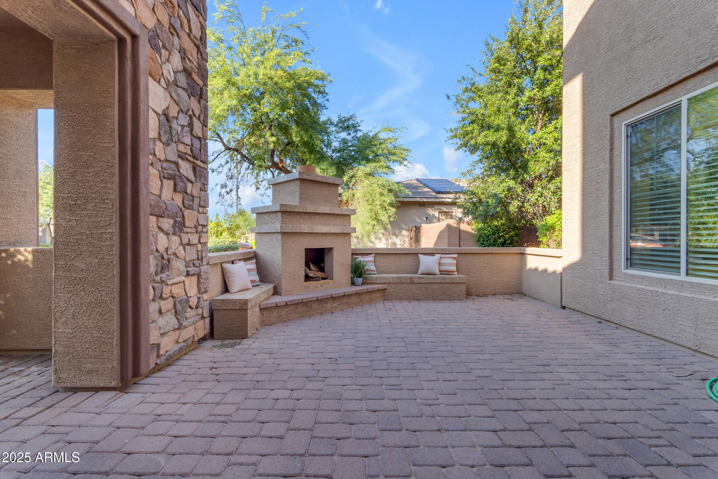 2219 E GALILEO Drive