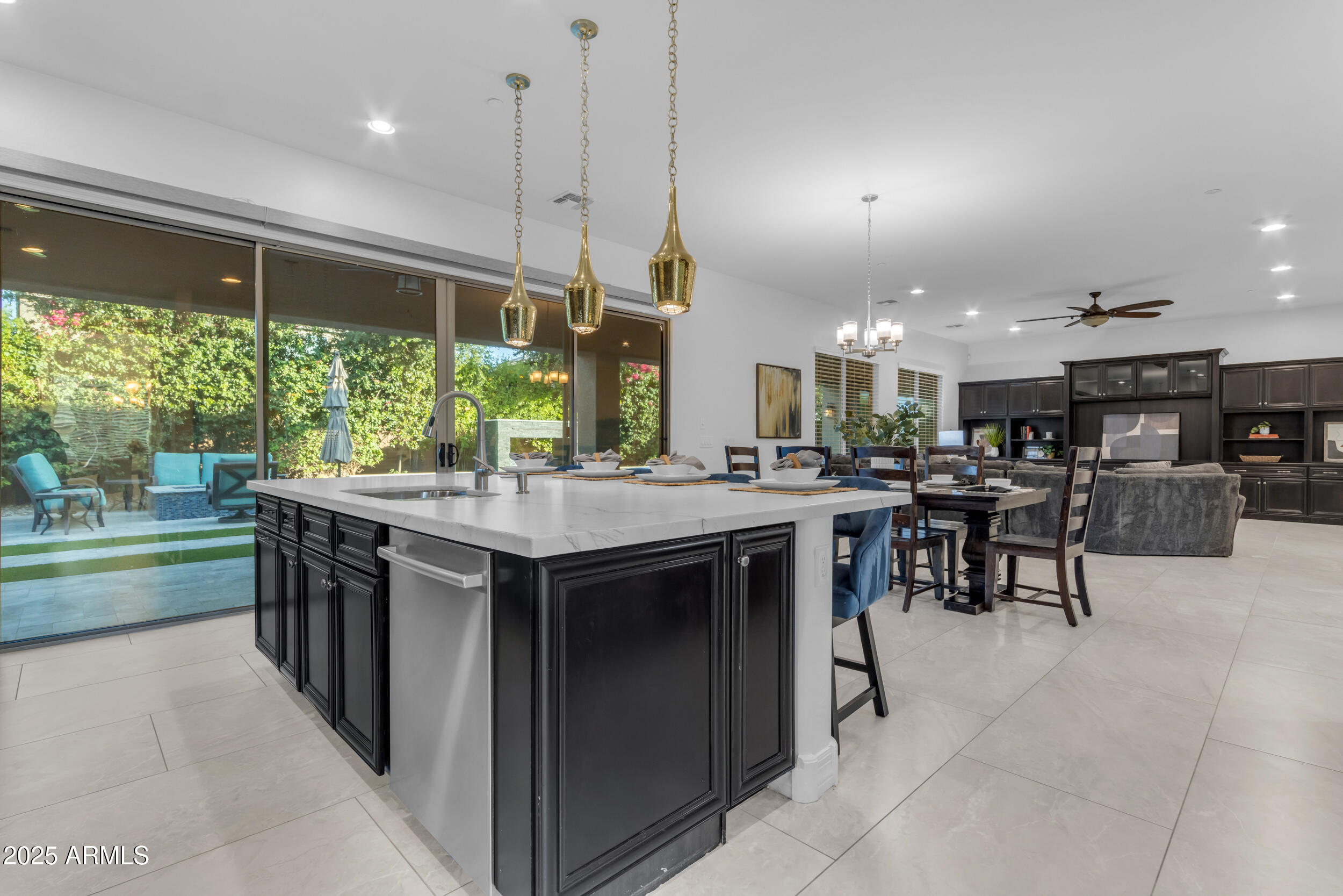 2219 E GALILEO Drive