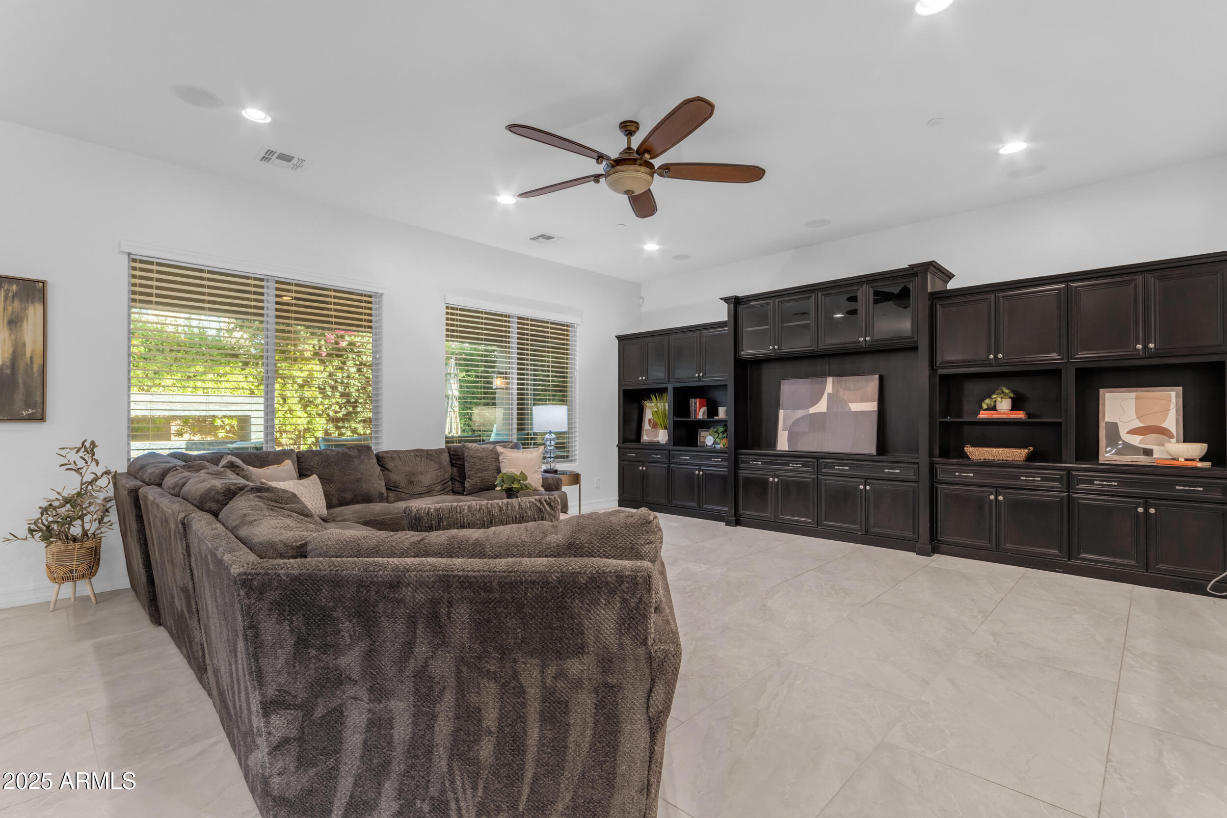 2219 E GALILEO Drive
