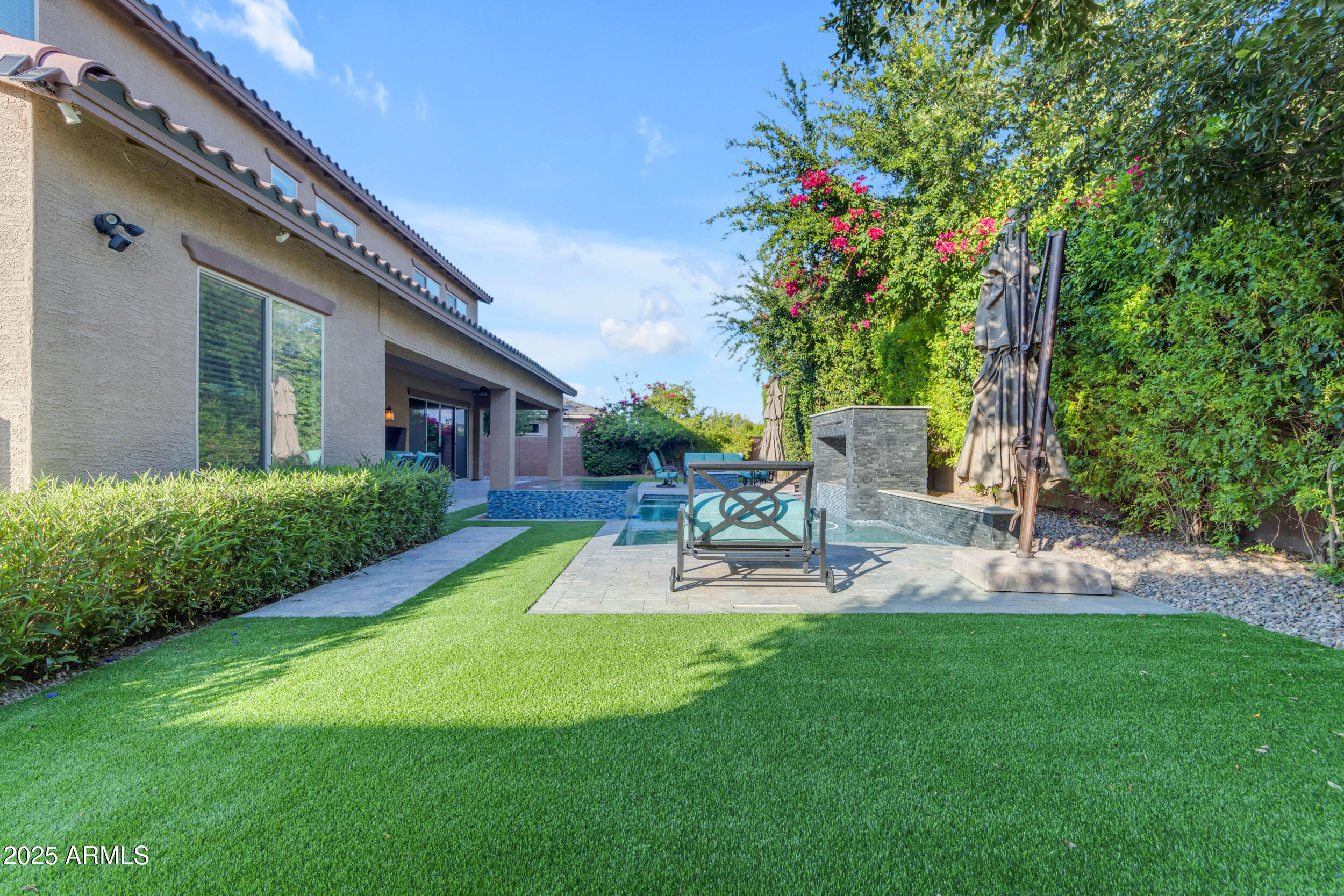 2219 E GALILEO Drive