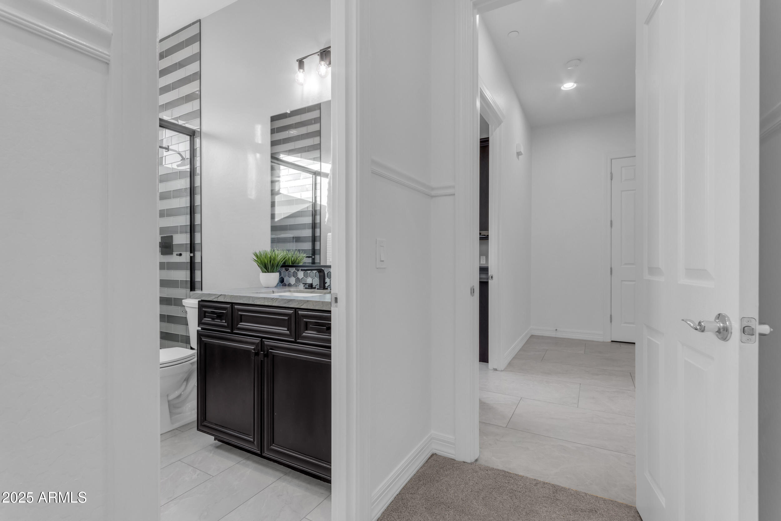 2219 E GALILEO Drive