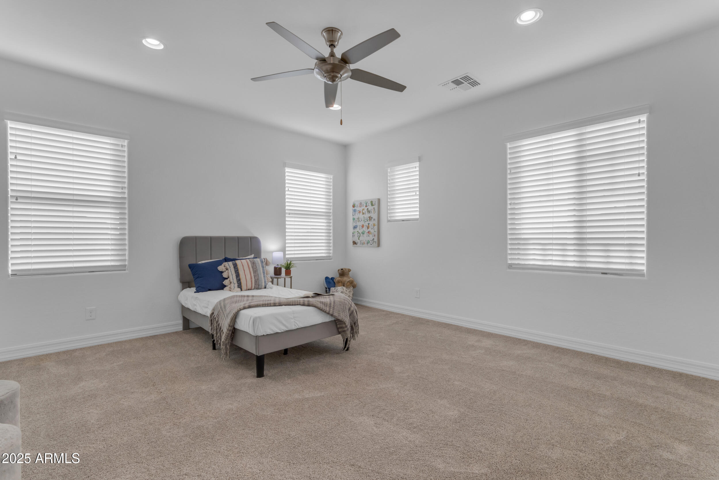 2219 E GALILEO Drive