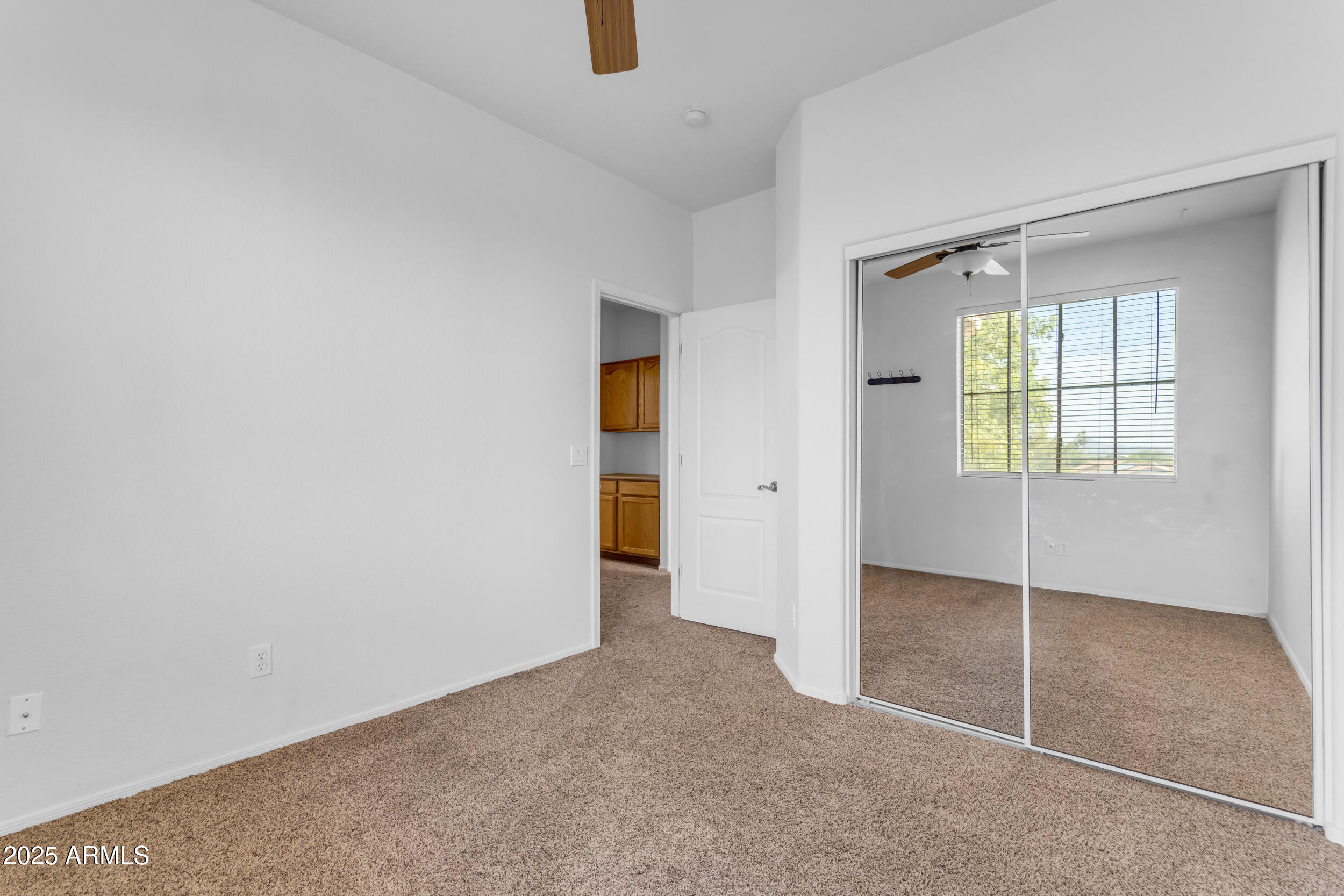 1837 E POLLACK Street