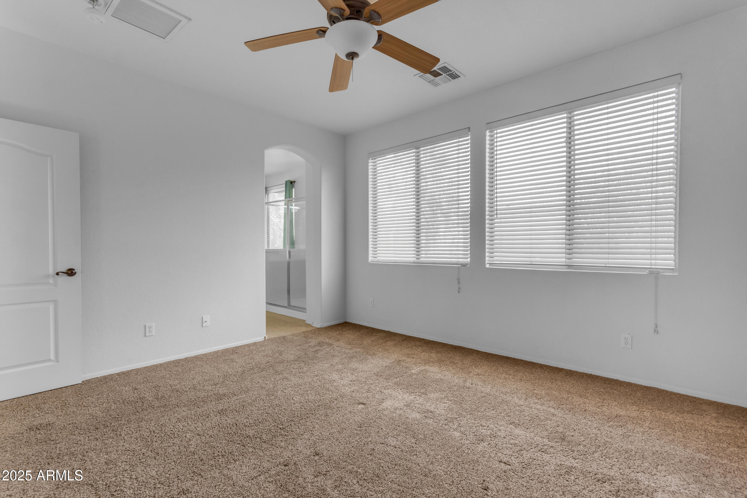 1837 E POLLACK Street