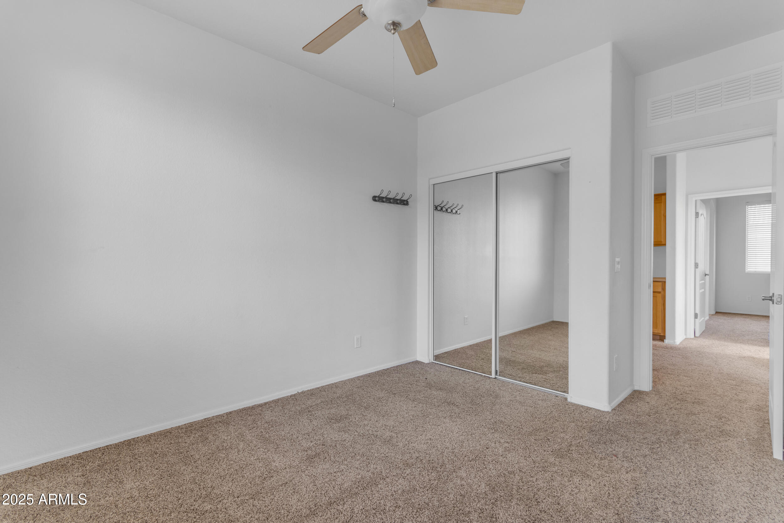 1837 E POLLACK Street