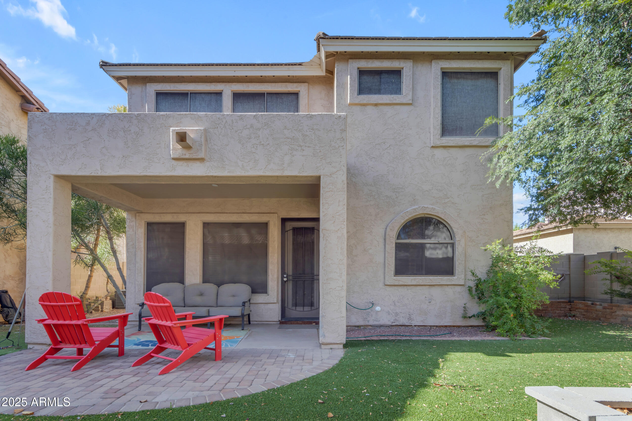 1837 E POLLACK Street