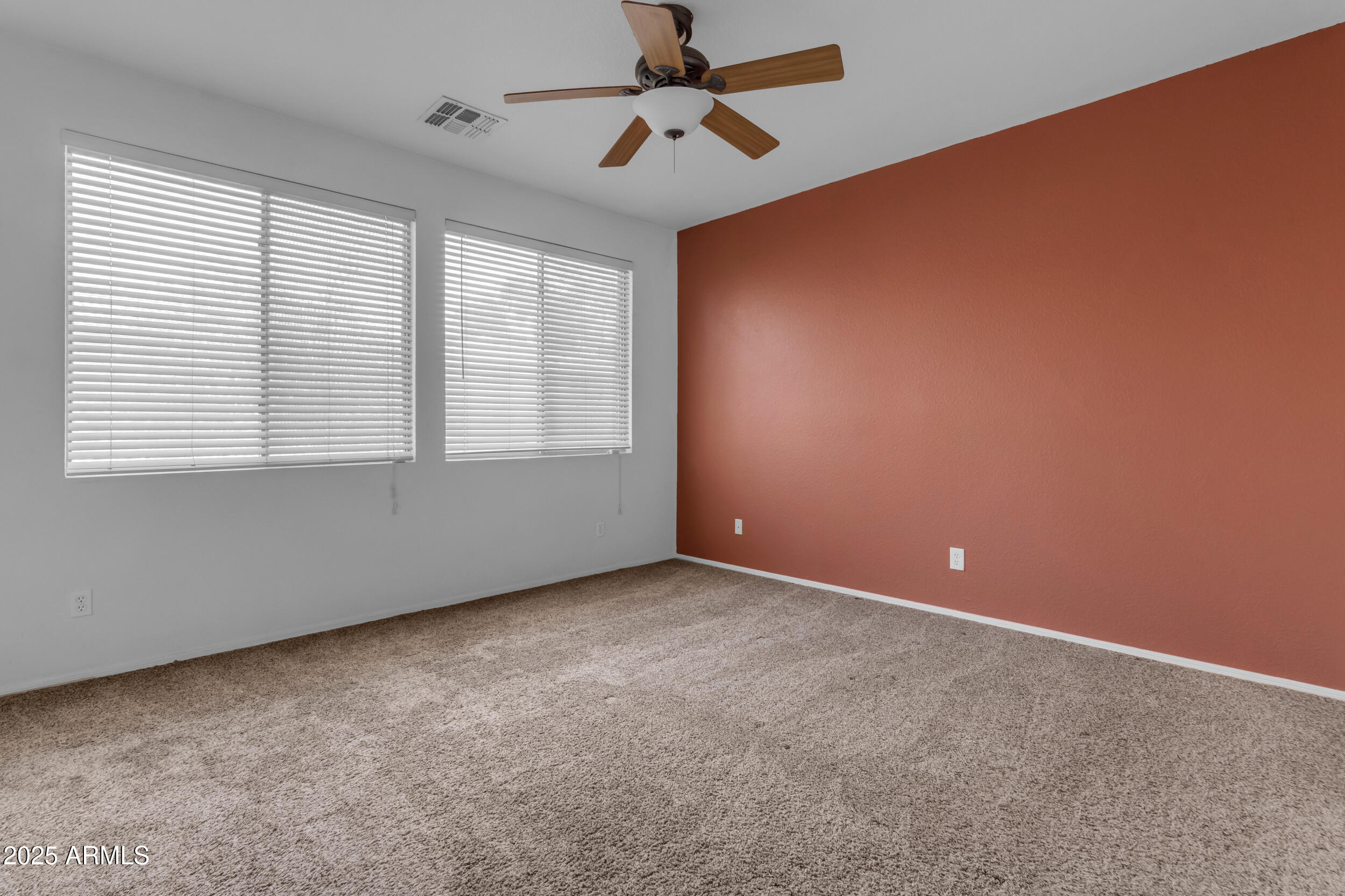 1837 E POLLACK Street