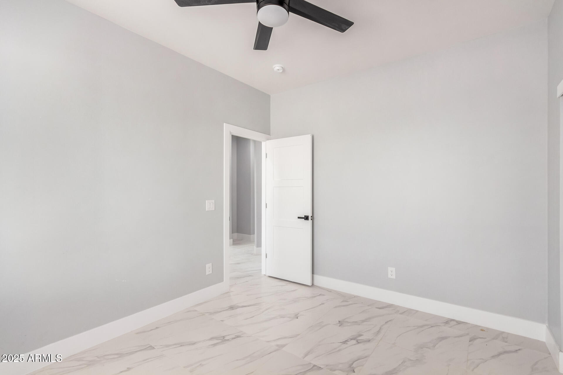 5499 E RED BIRD Lane