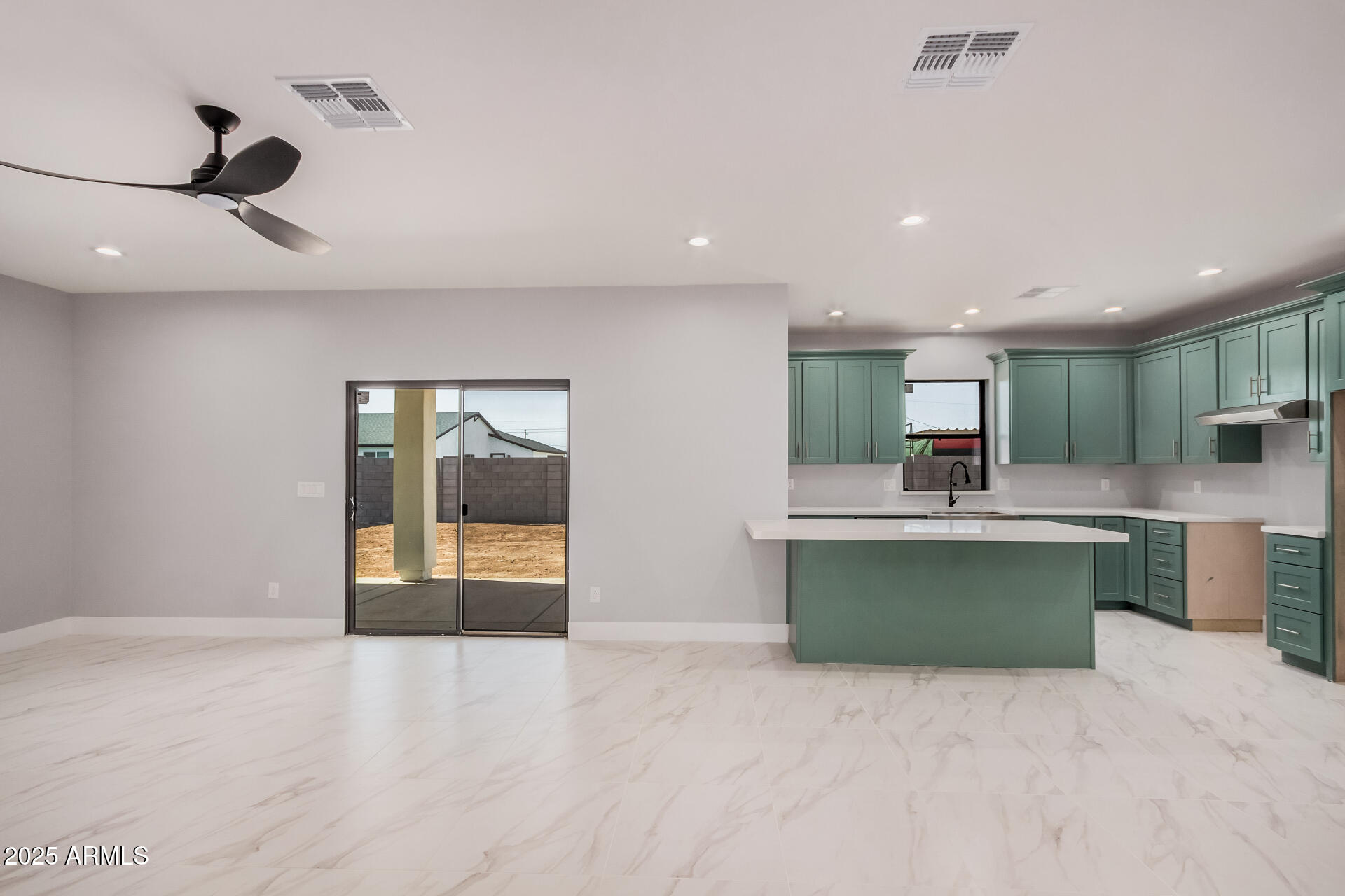 5499 E RED BIRD Lane