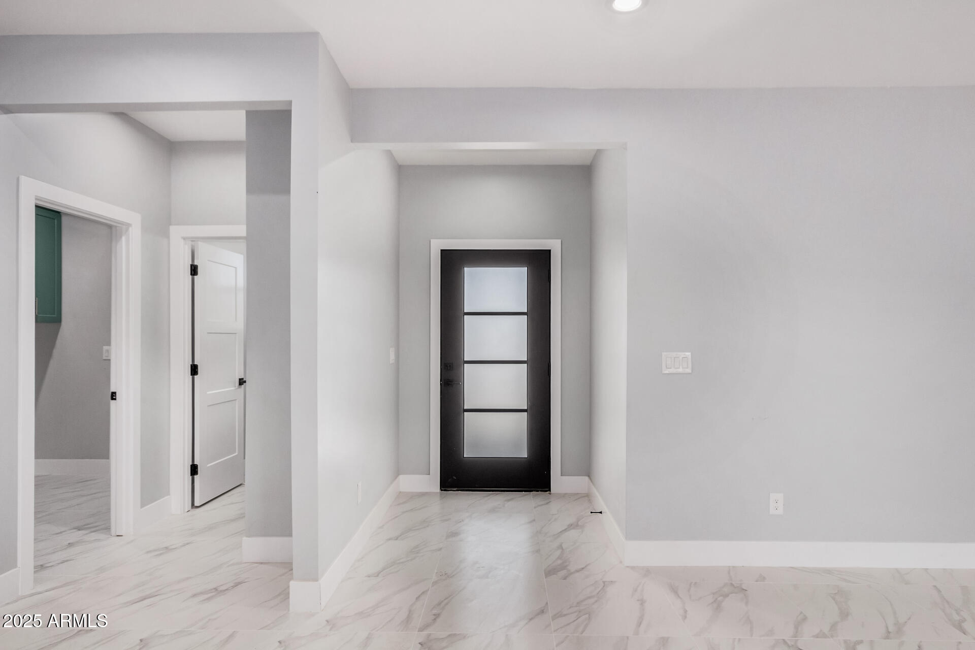 5499 E RED BIRD Lane