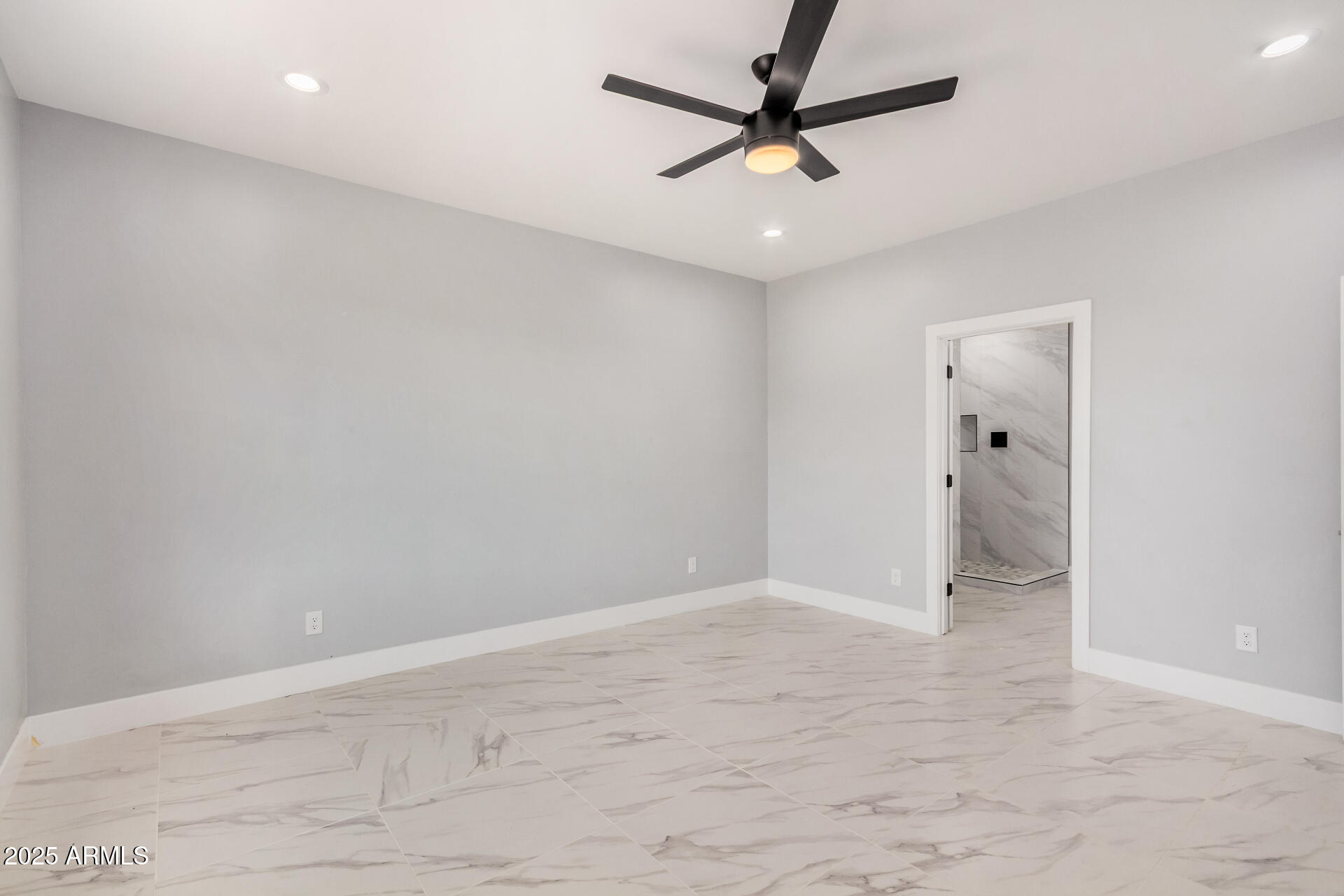 5499 E RED BIRD Lane