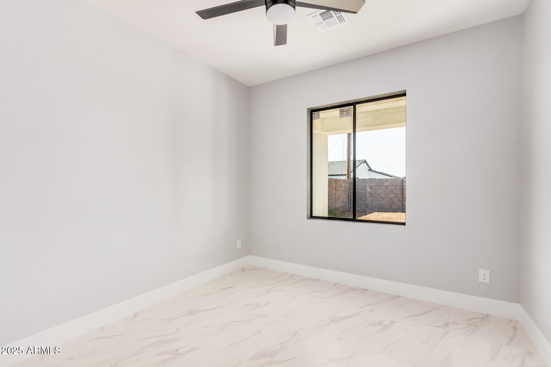 5499 E RED BIRD Lane