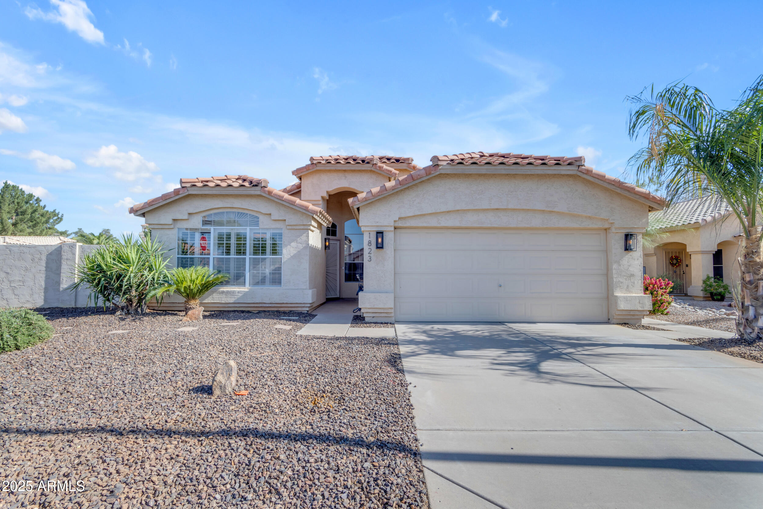 1823 W REMINGTON Drive