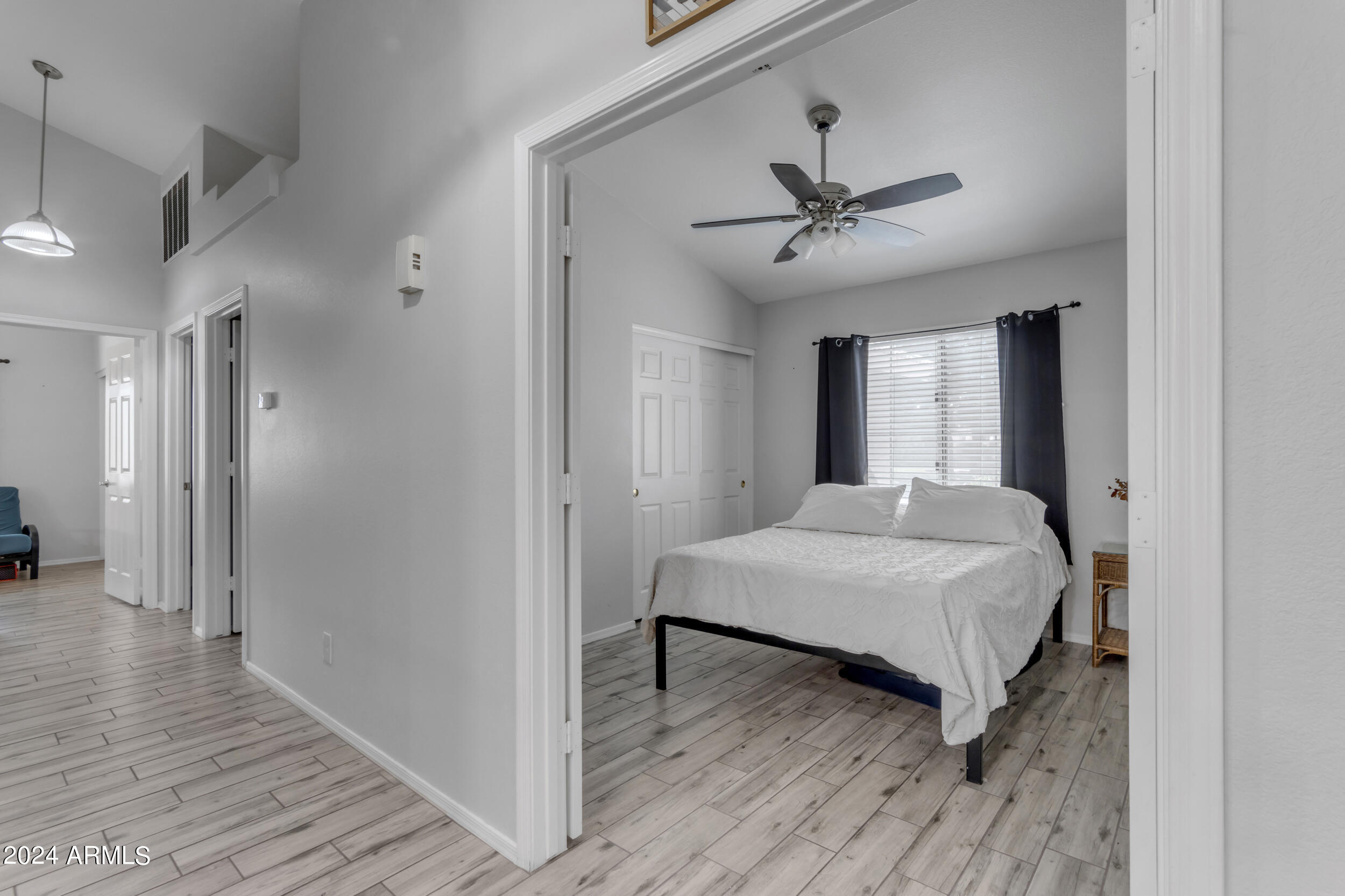 1114 E ARTESIAN Way