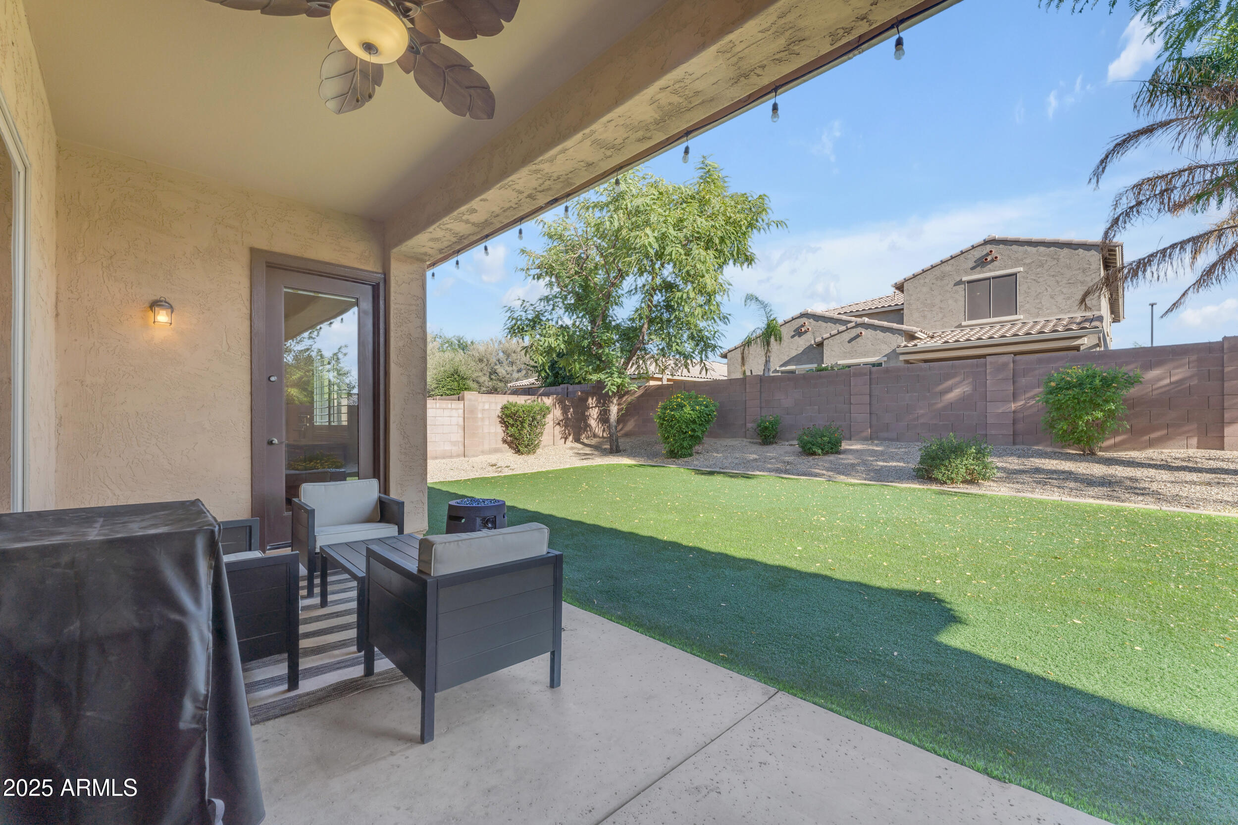 2459 E LINDRICK Drive