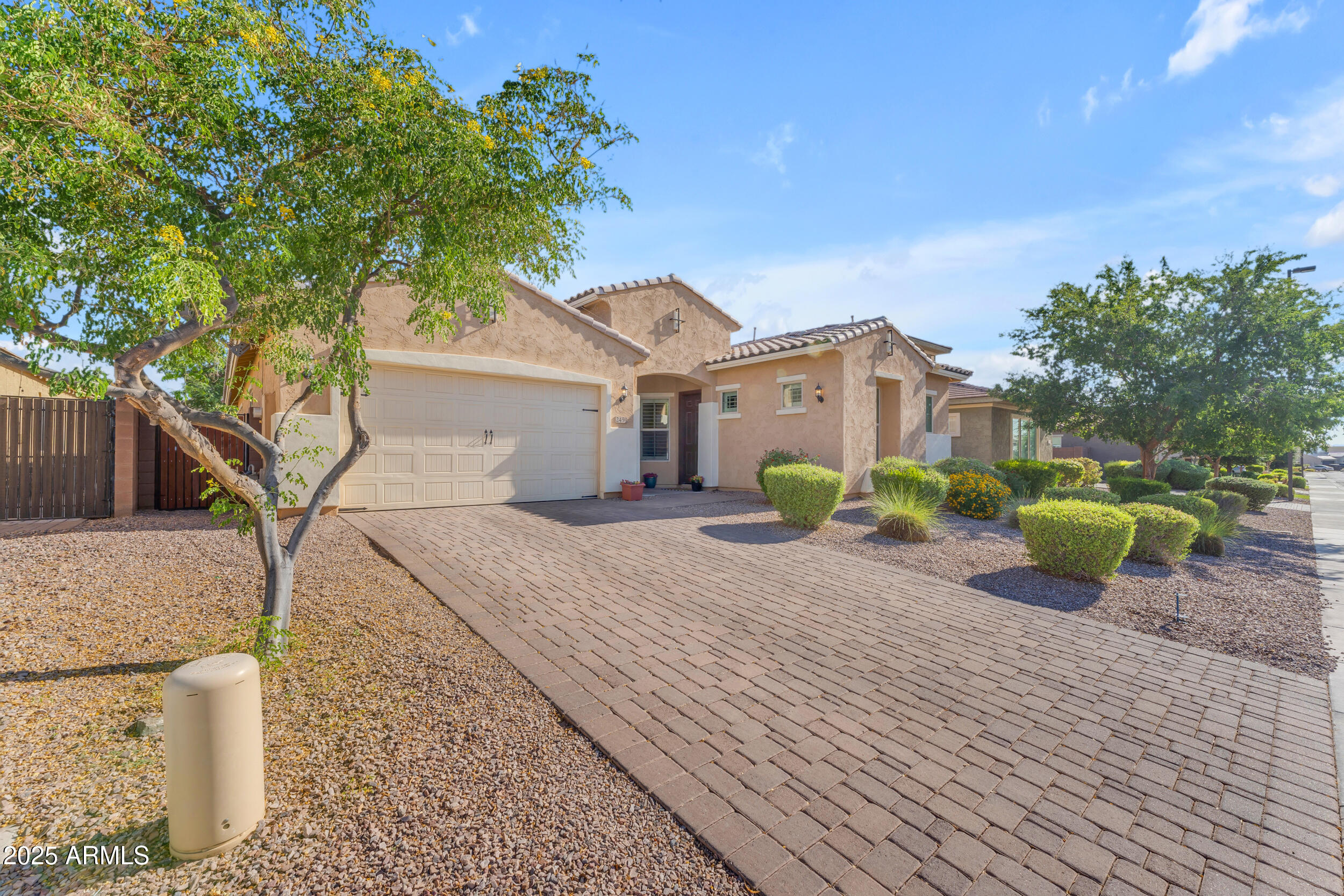 2459 E LINDRICK Drive