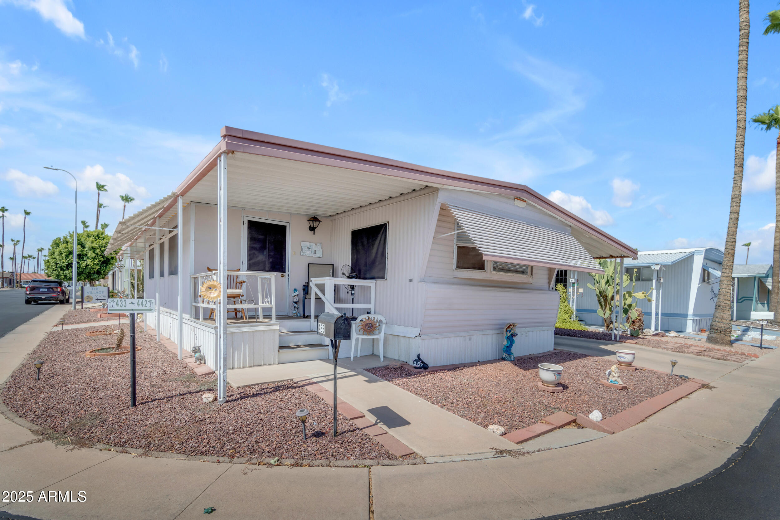 2929 E MAIN Street, 433