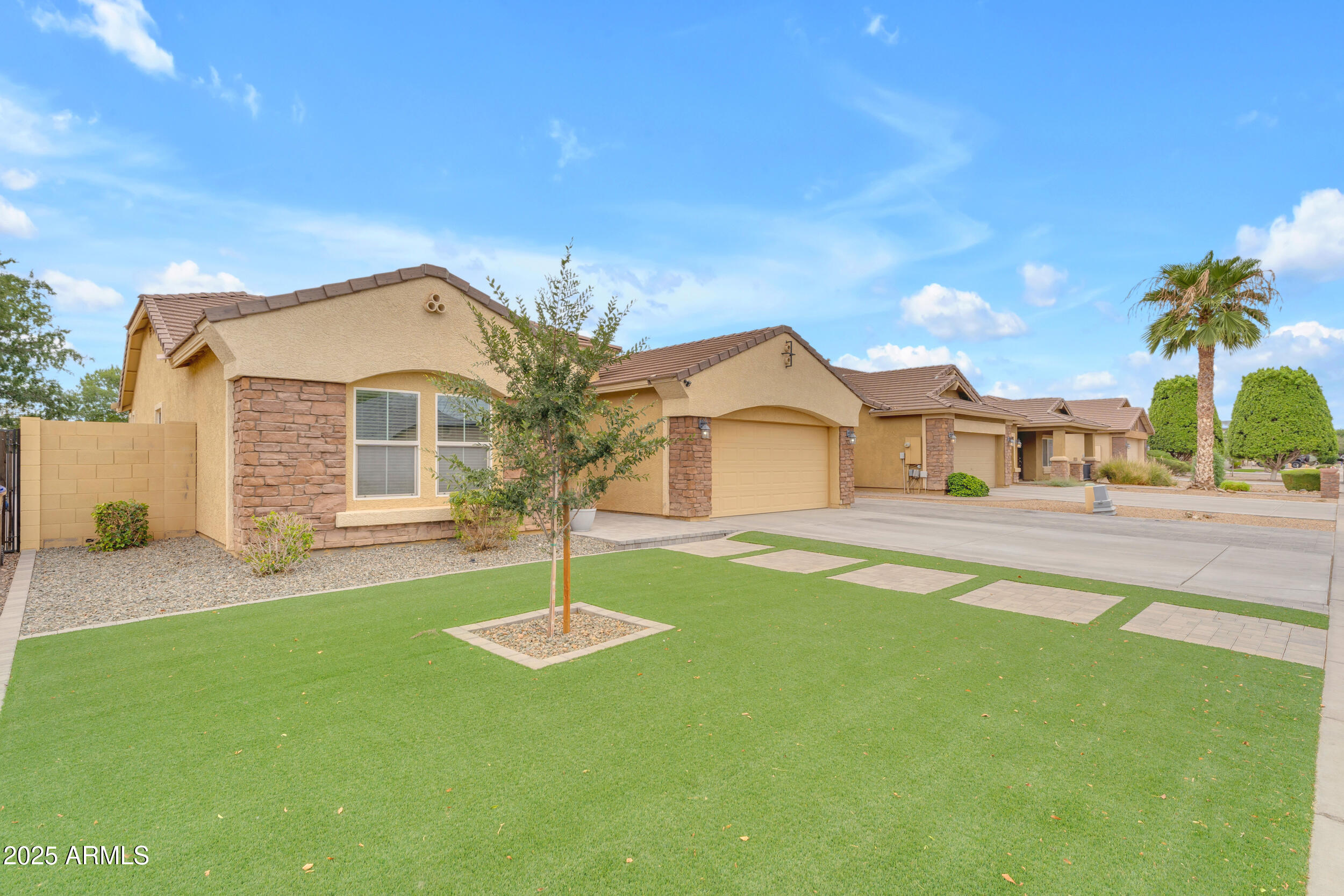 3592 E SANDWICK Drive