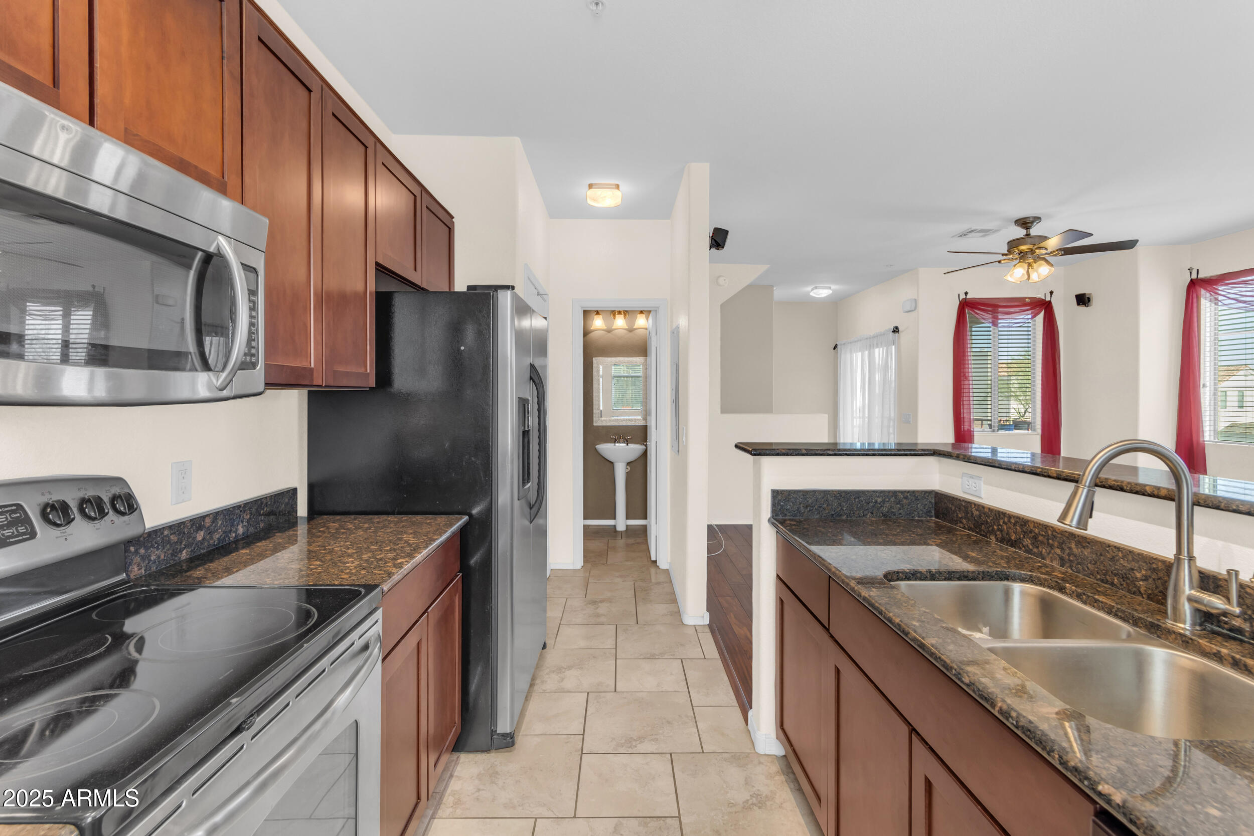 240 W JUNIPER Avenue, 1241