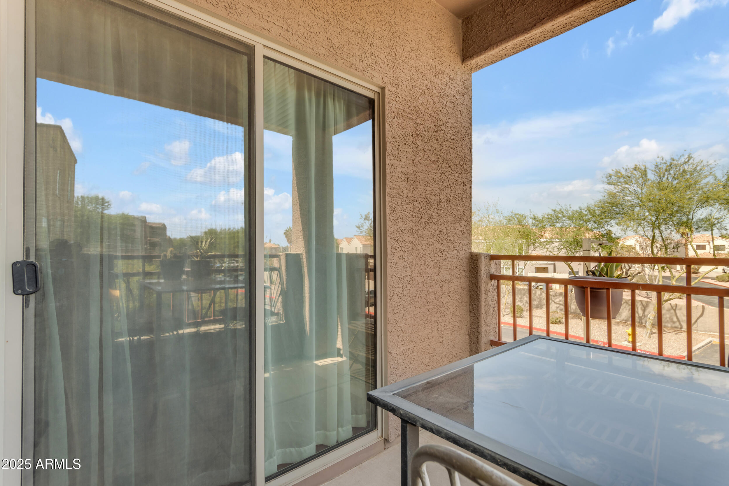 240 W JUNIPER Avenue, 1241