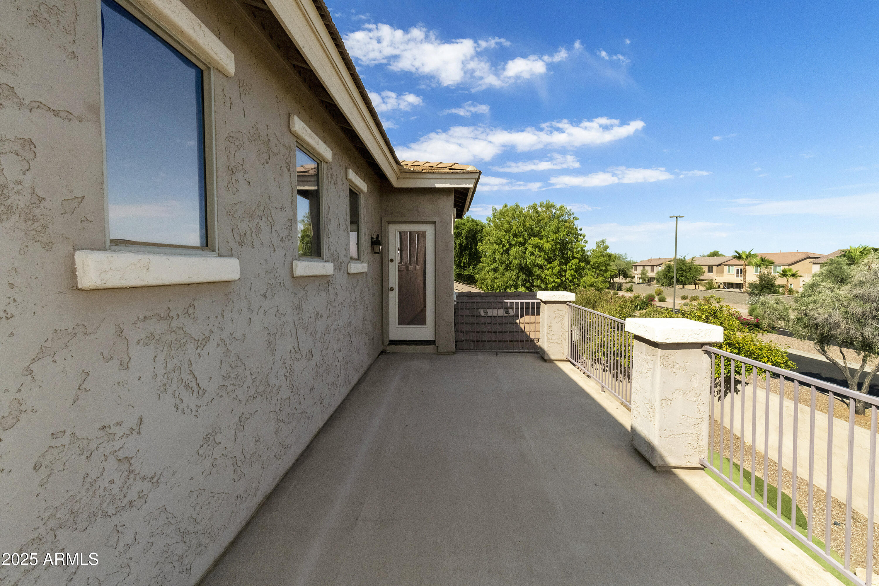 4220 E MARSHALL Avenue