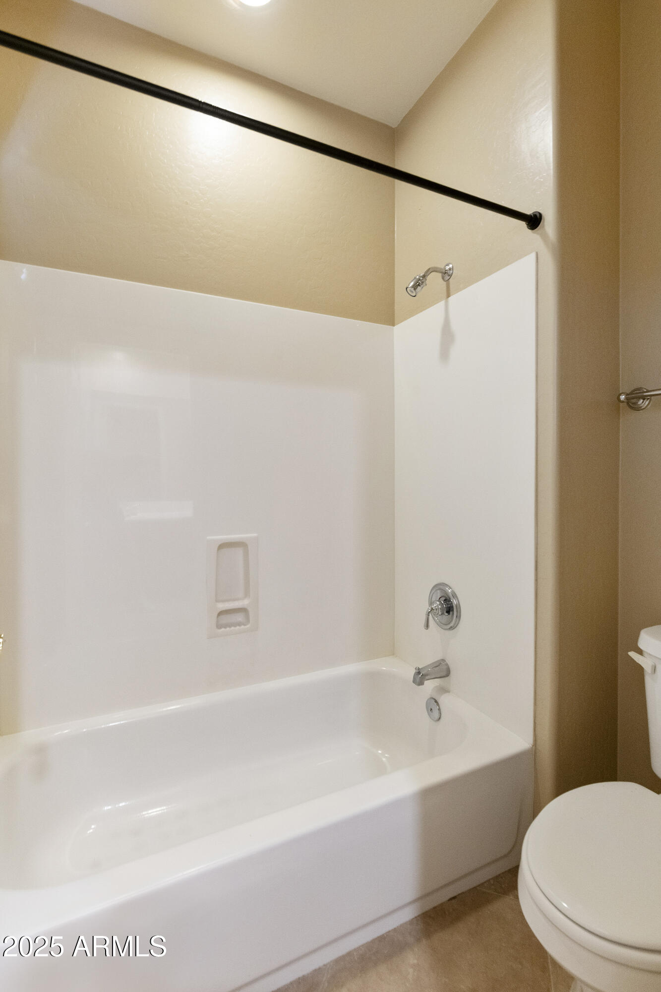 4220 E MARSHALL Avenue