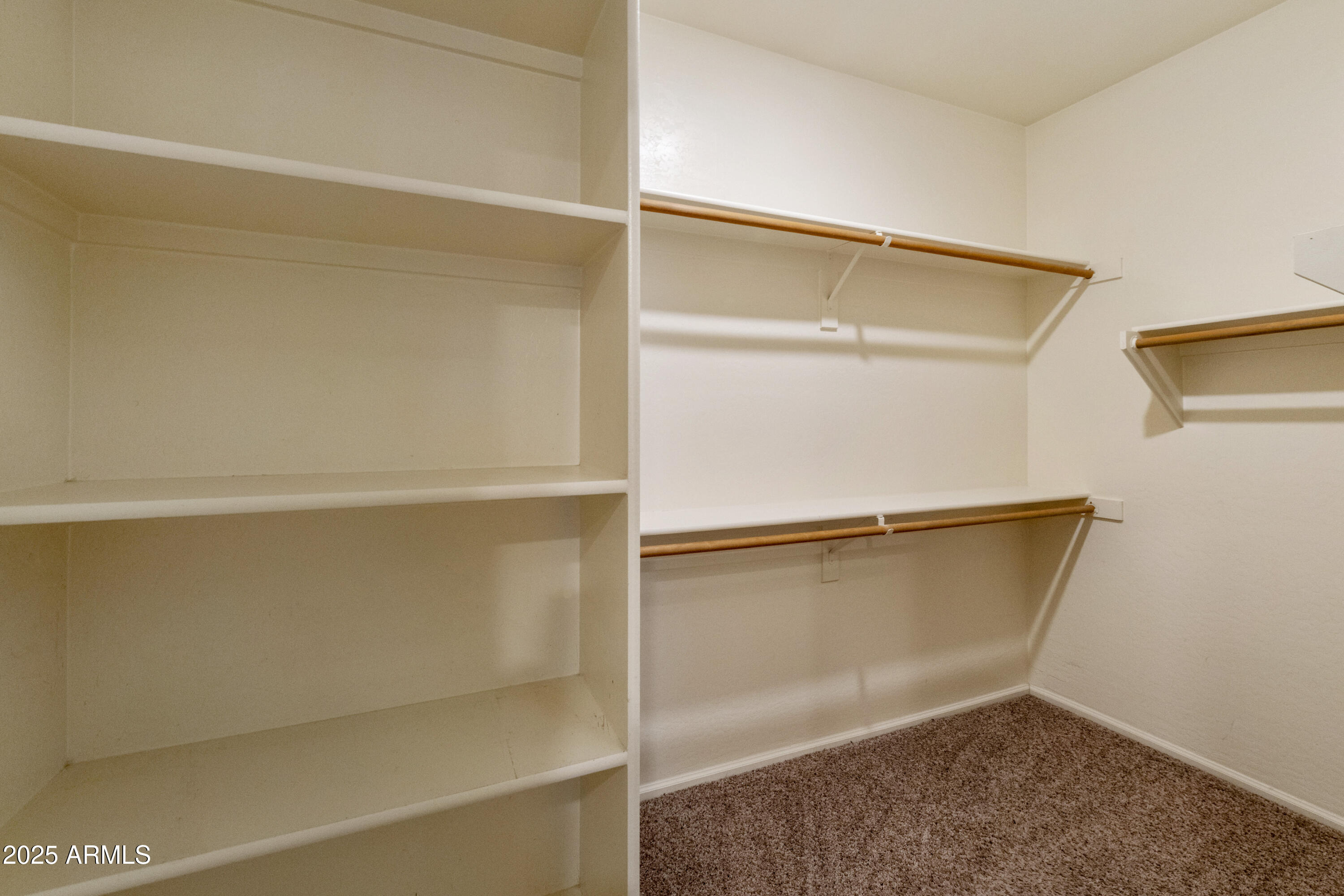 4220 E MARSHALL Avenue