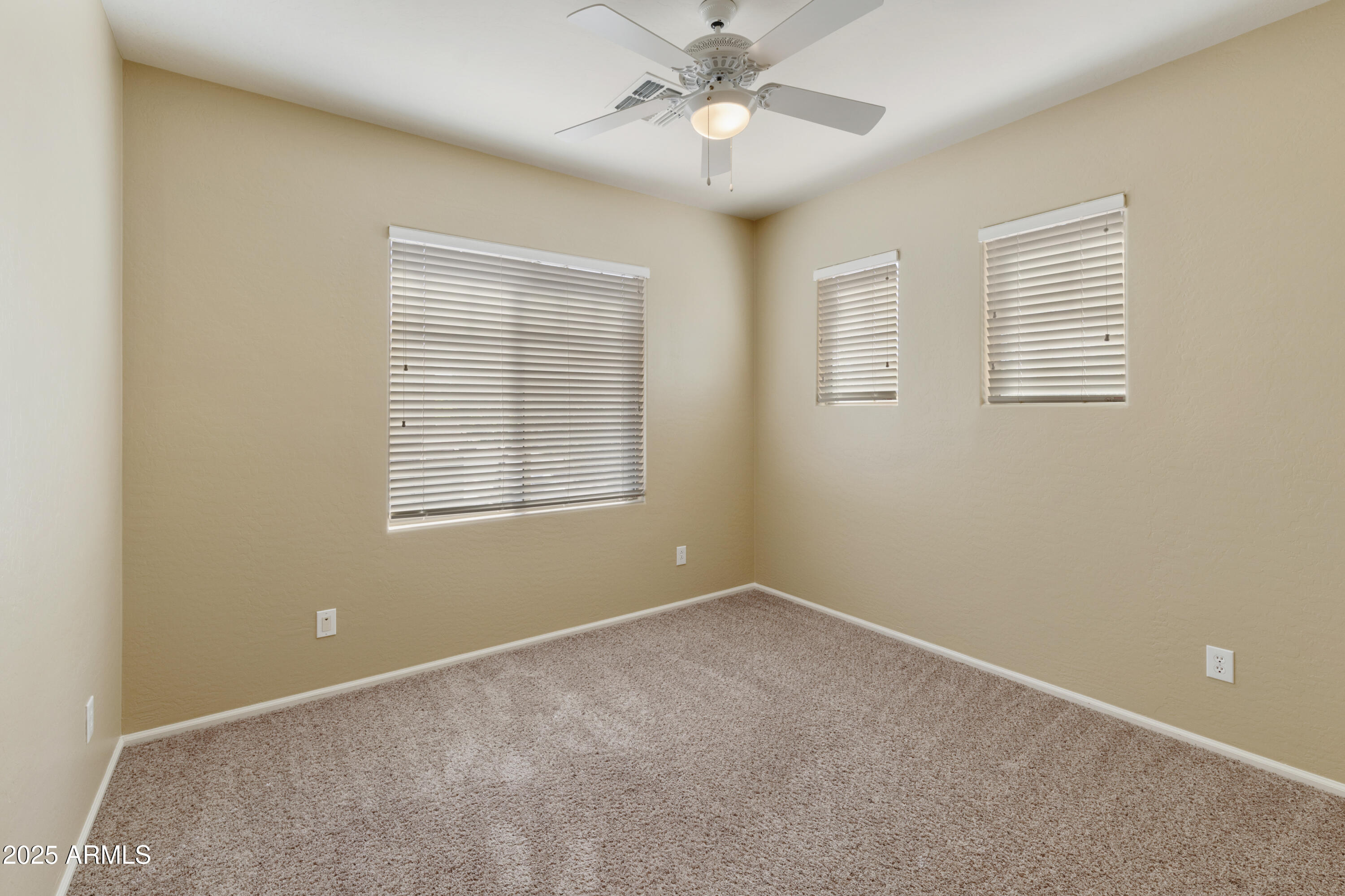 4220 E MARSHALL Avenue